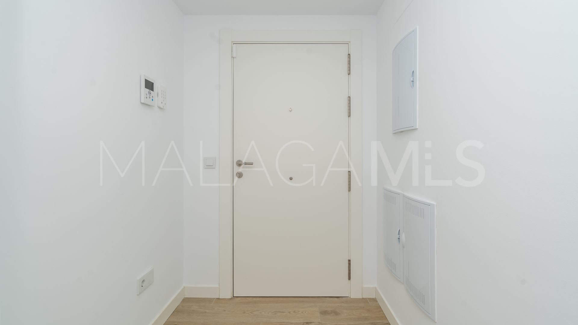 Buy apartamento in Estepona Oeste with 3 bedrooms