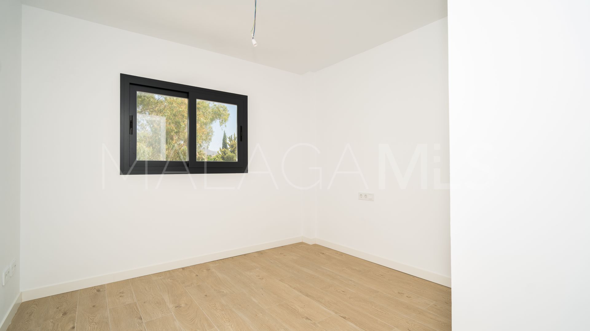 Buy apartamento in Estepona Oeste with 3 bedrooms