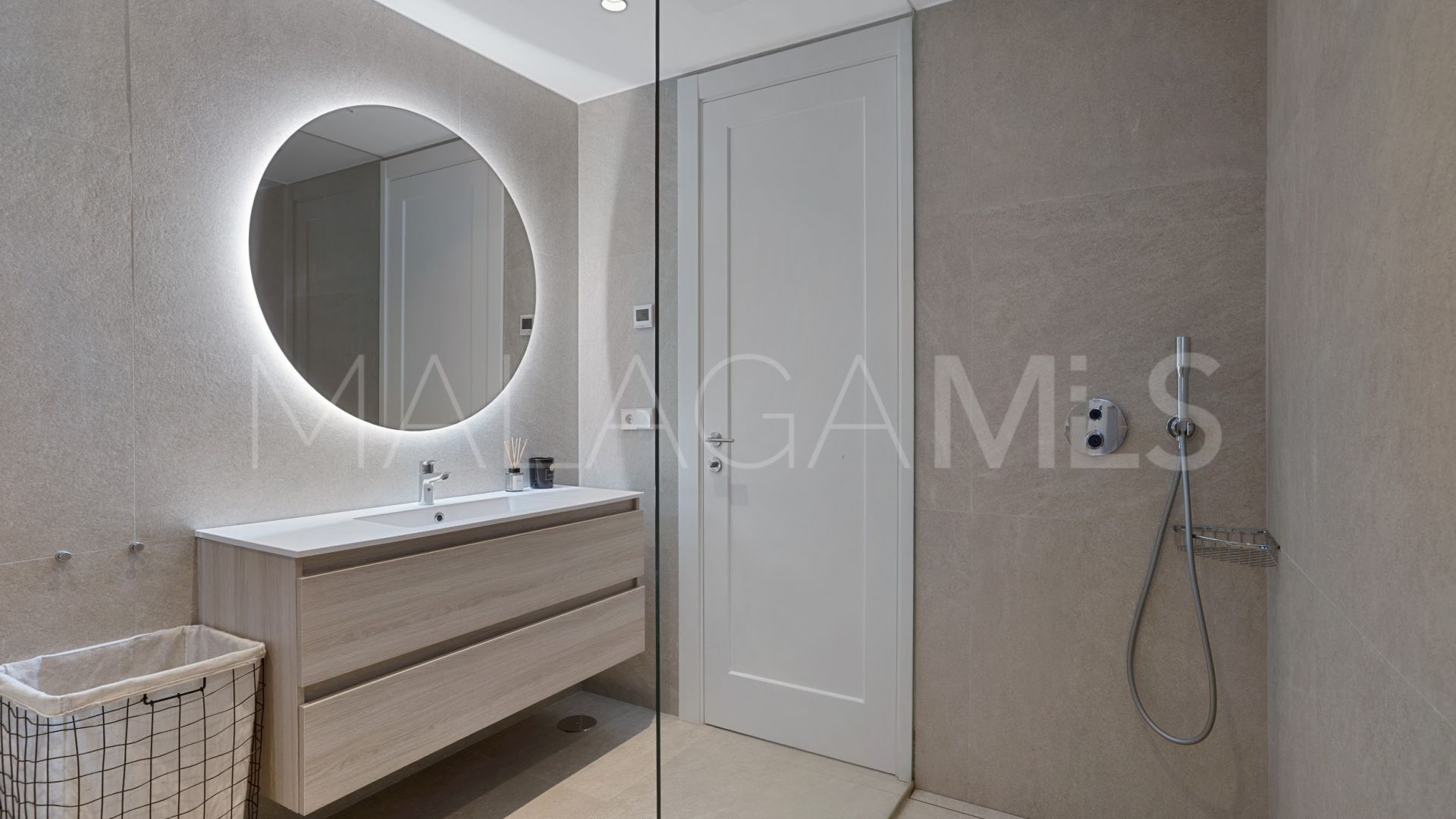 Duplex planta baja a la venta in Alcores del Golf