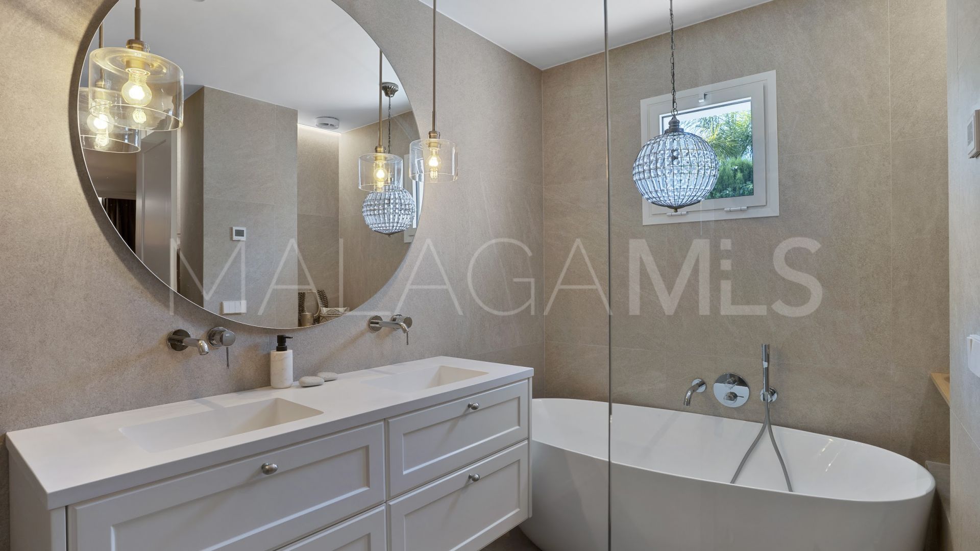 Duplex planta baja a la venta in Alcores del Golf