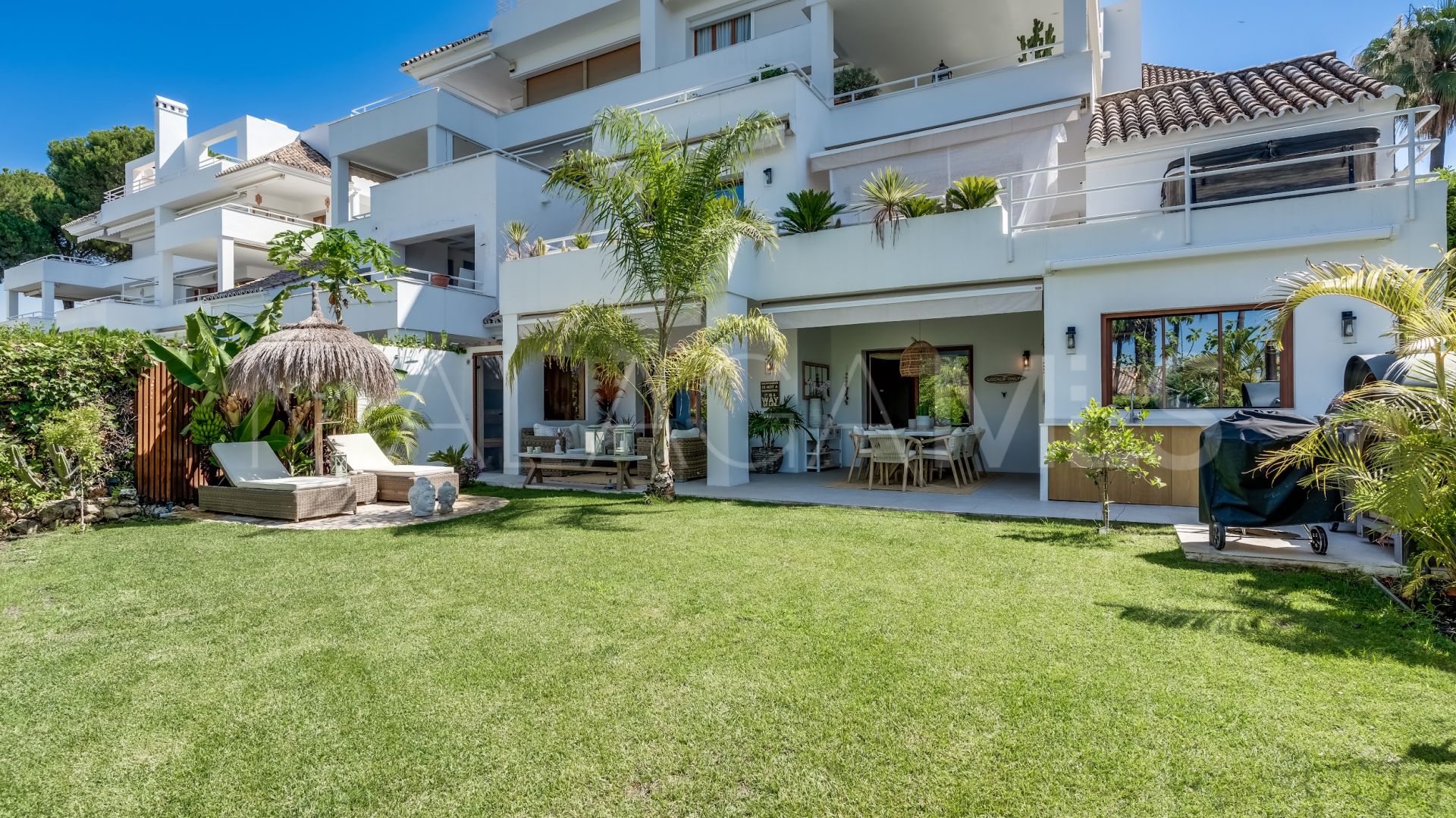 Duplex planta baja a la venta in Alcores del Golf