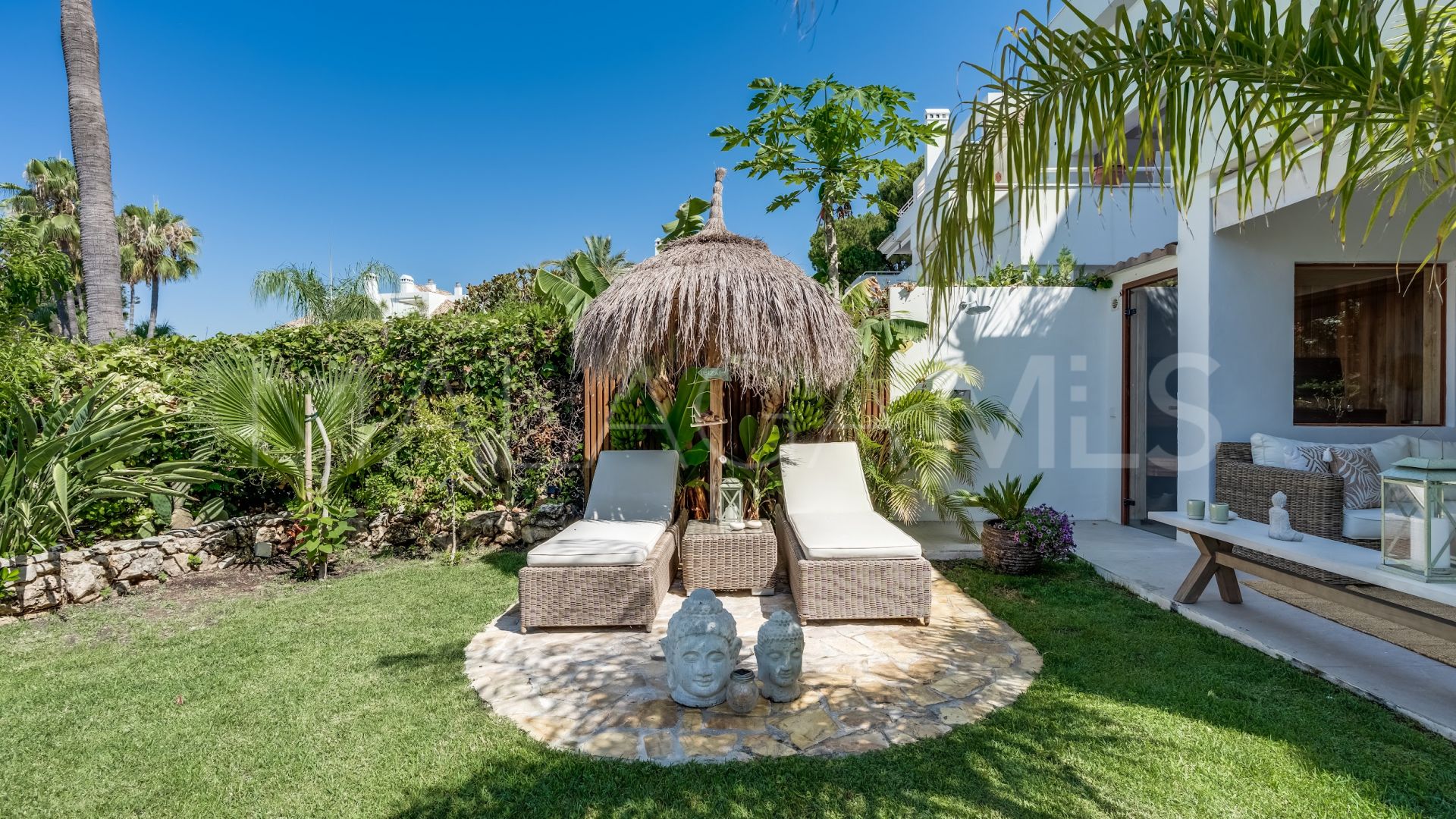 Duplex planta baja a la venta in Alcores del Golf