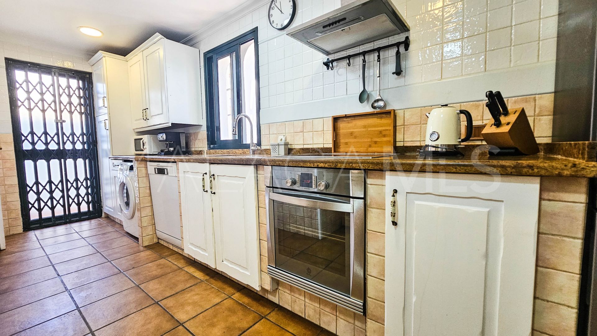 Doppelhaushälfte for sale in Marina de Casares