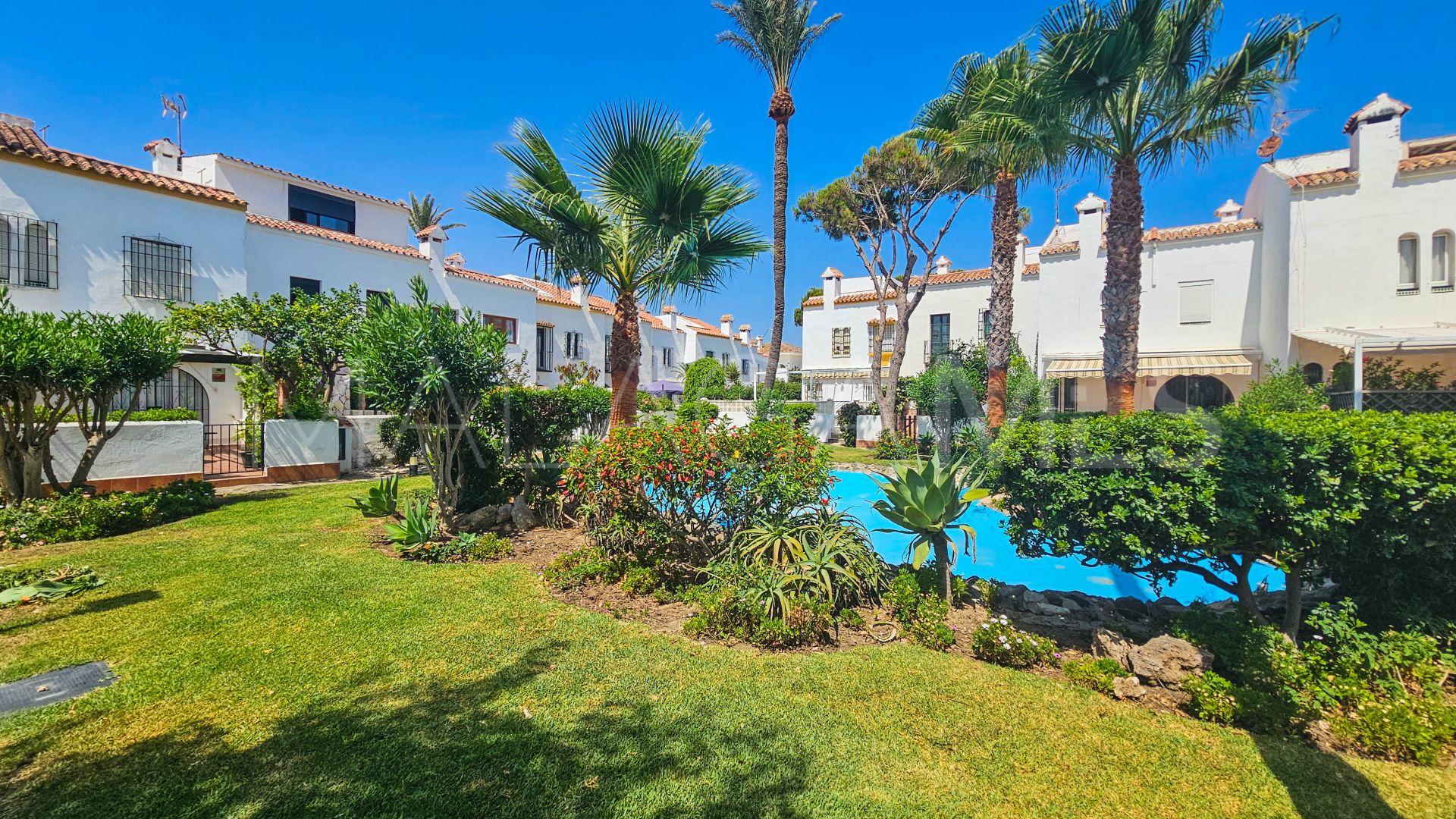 Doppelhaushälfte for sale in Marina de Casares