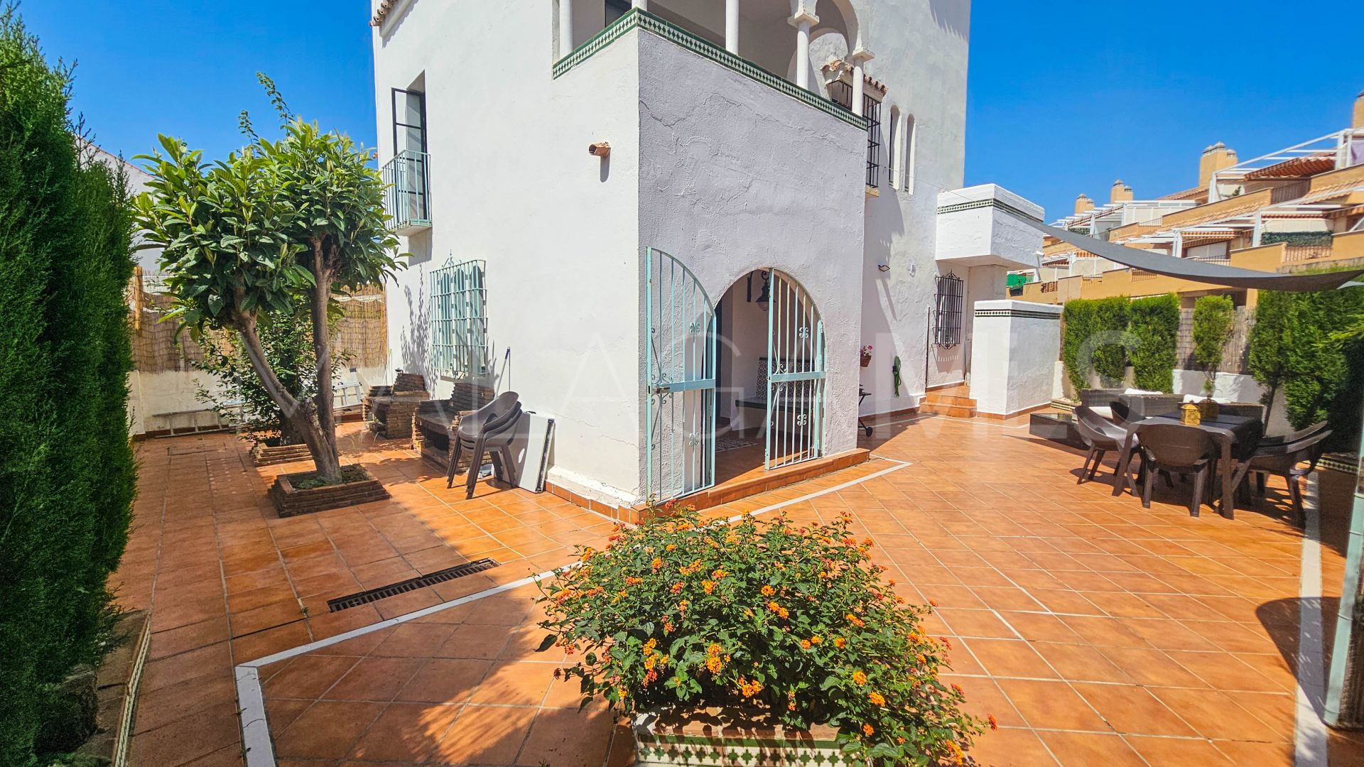 Doppelhaushälfte for sale in Marina de Casares