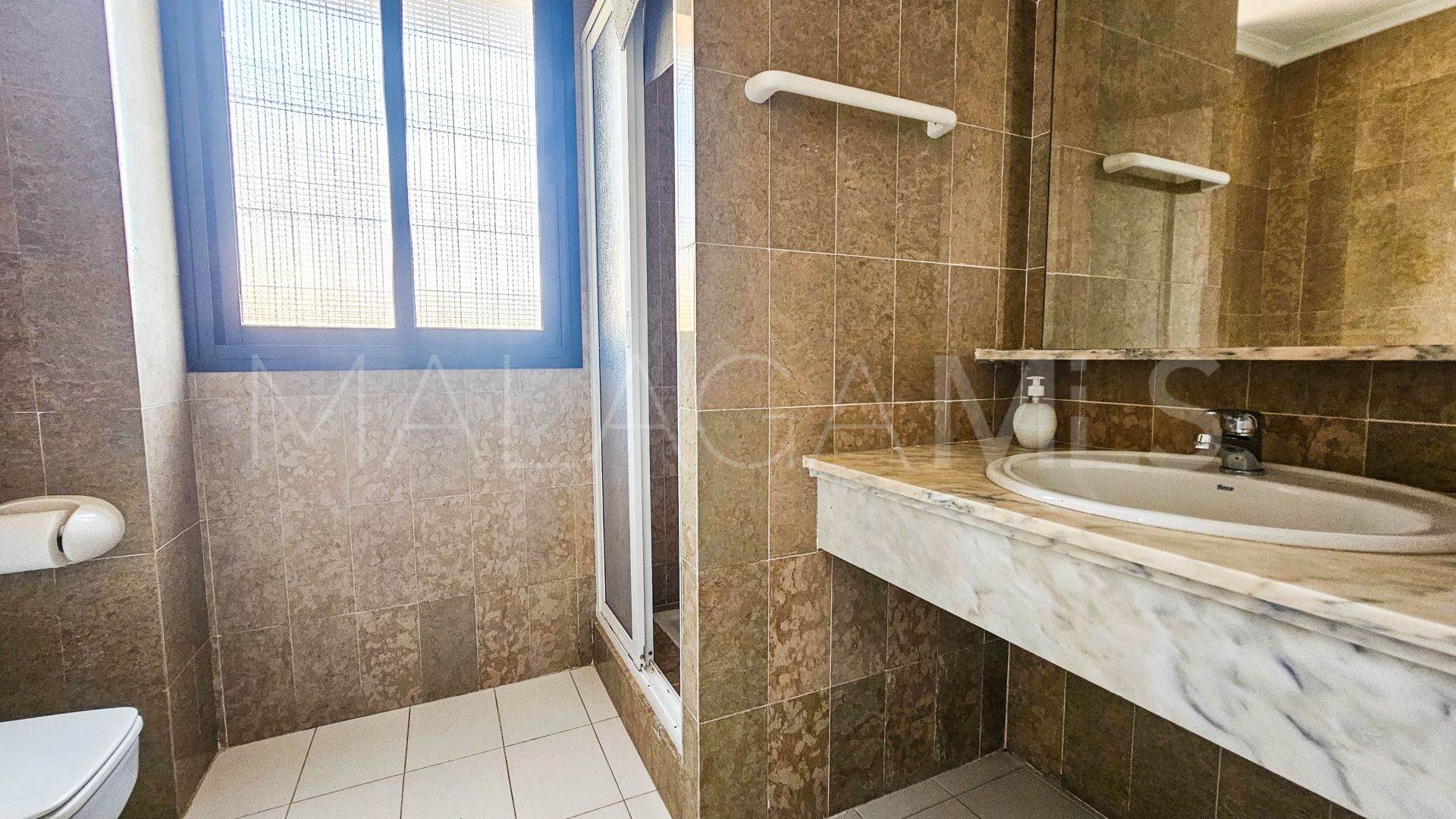 Doppelhaushälfte for sale in Marina de Casares