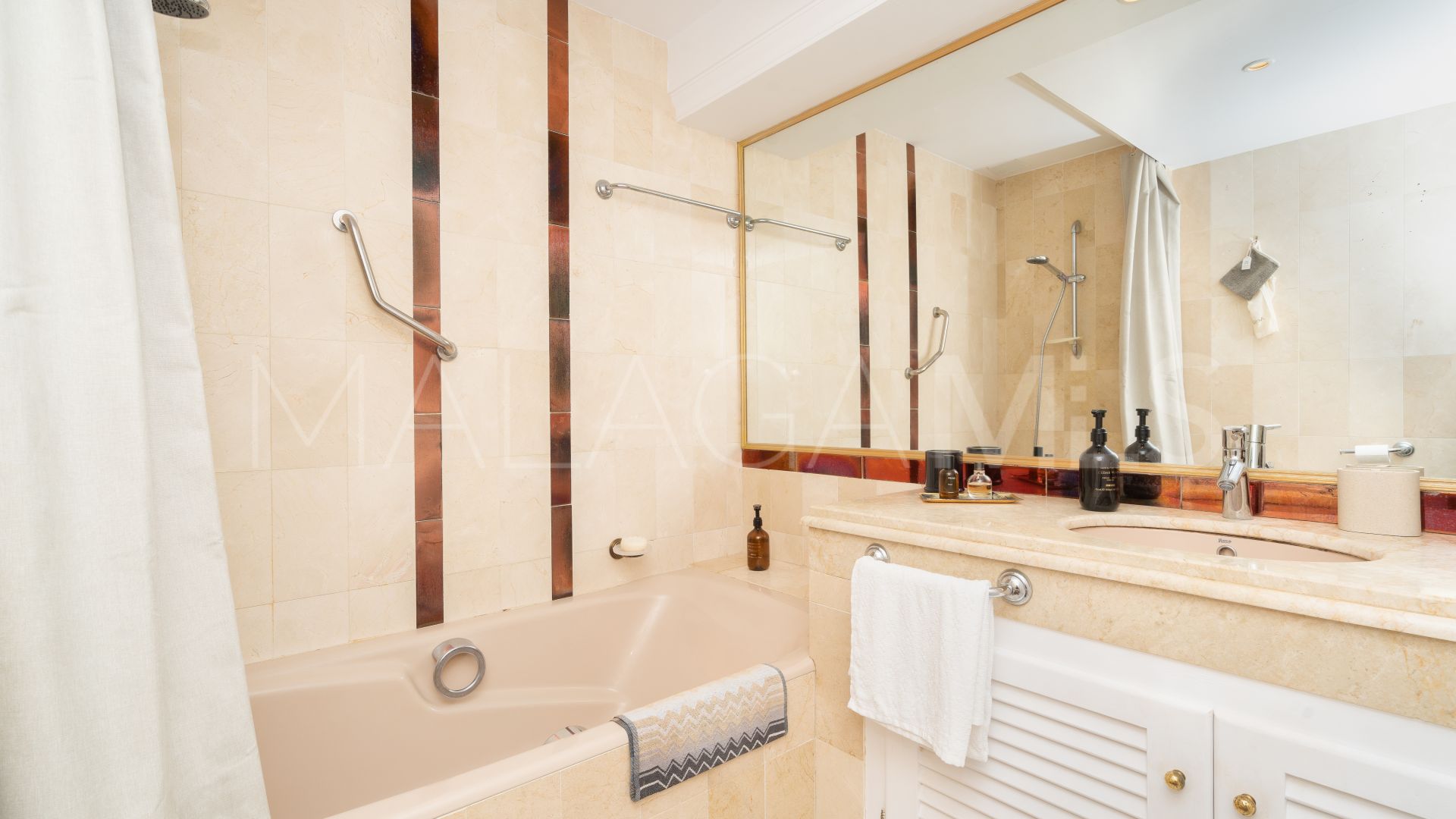 Duplex rez de chaussée for sale in Bel Air