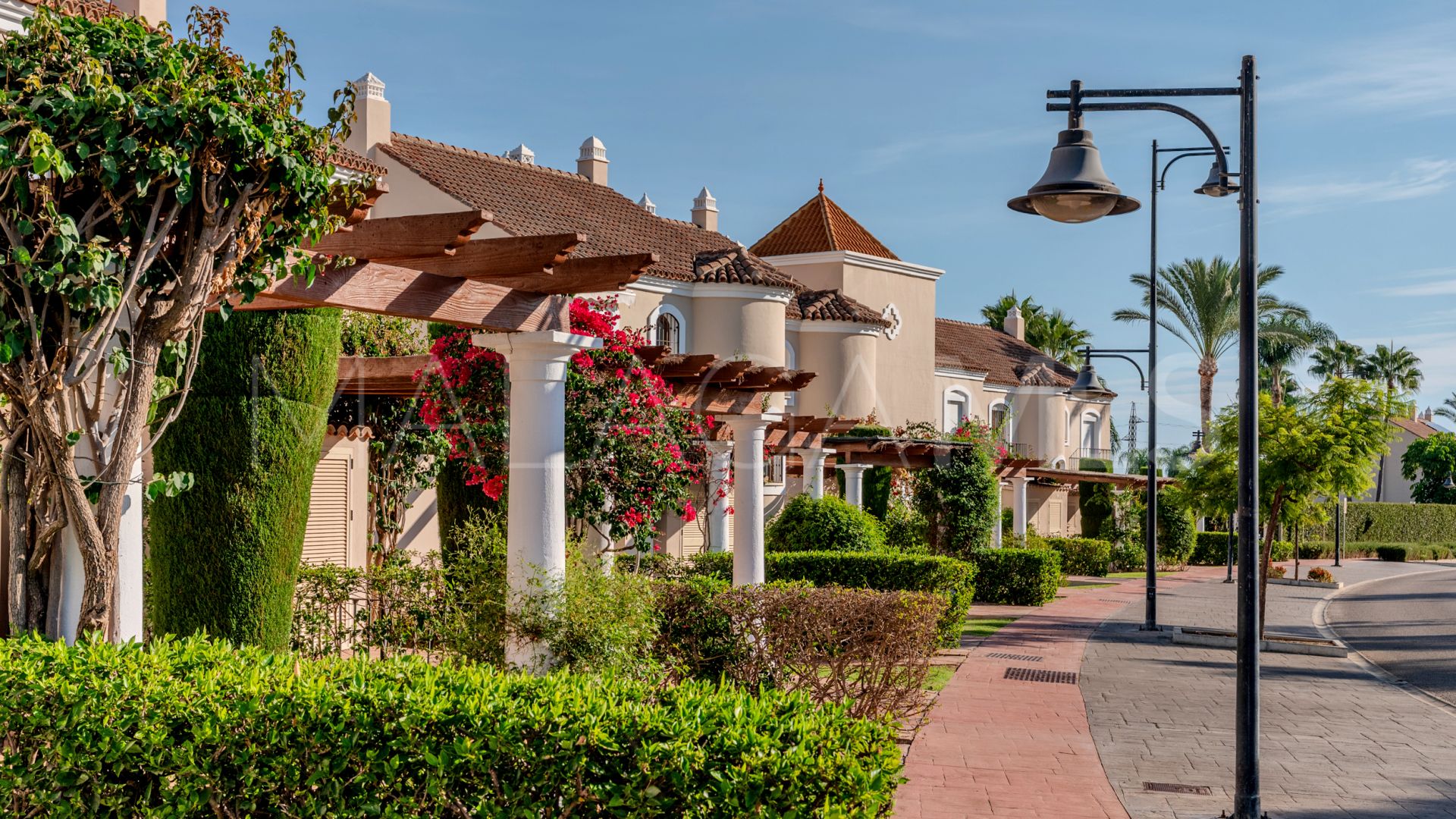 Reihenhaus for sale in Estepona Ost