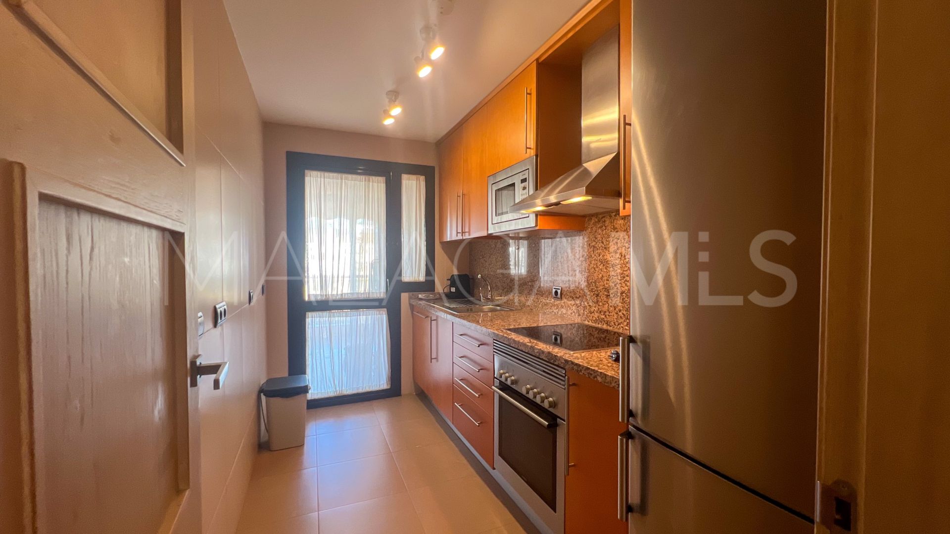 Puerto La Duquesa apartment for sale