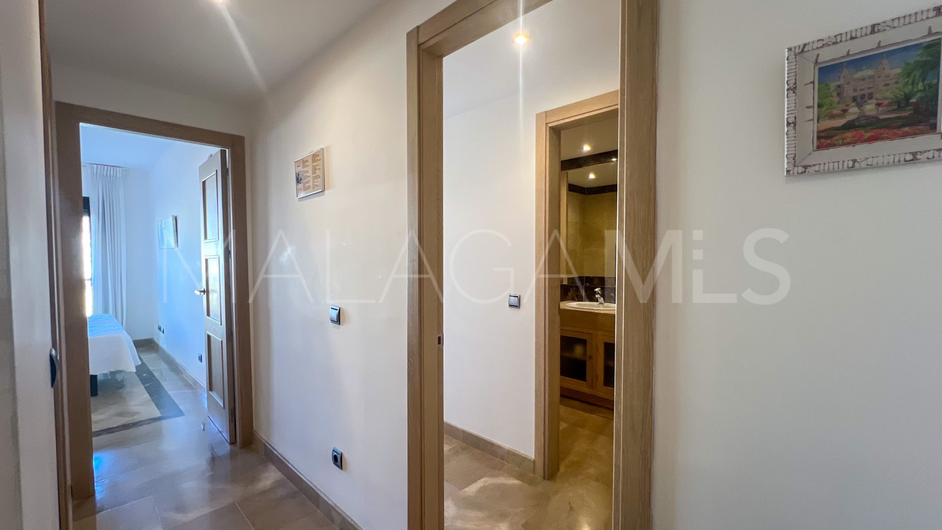 Puerto La Duquesa apartment for sale