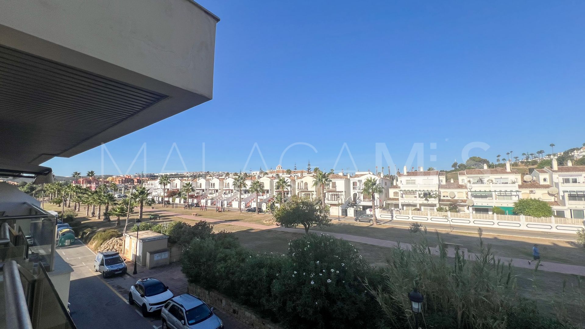Puerto La Duquesa apartment for sale
