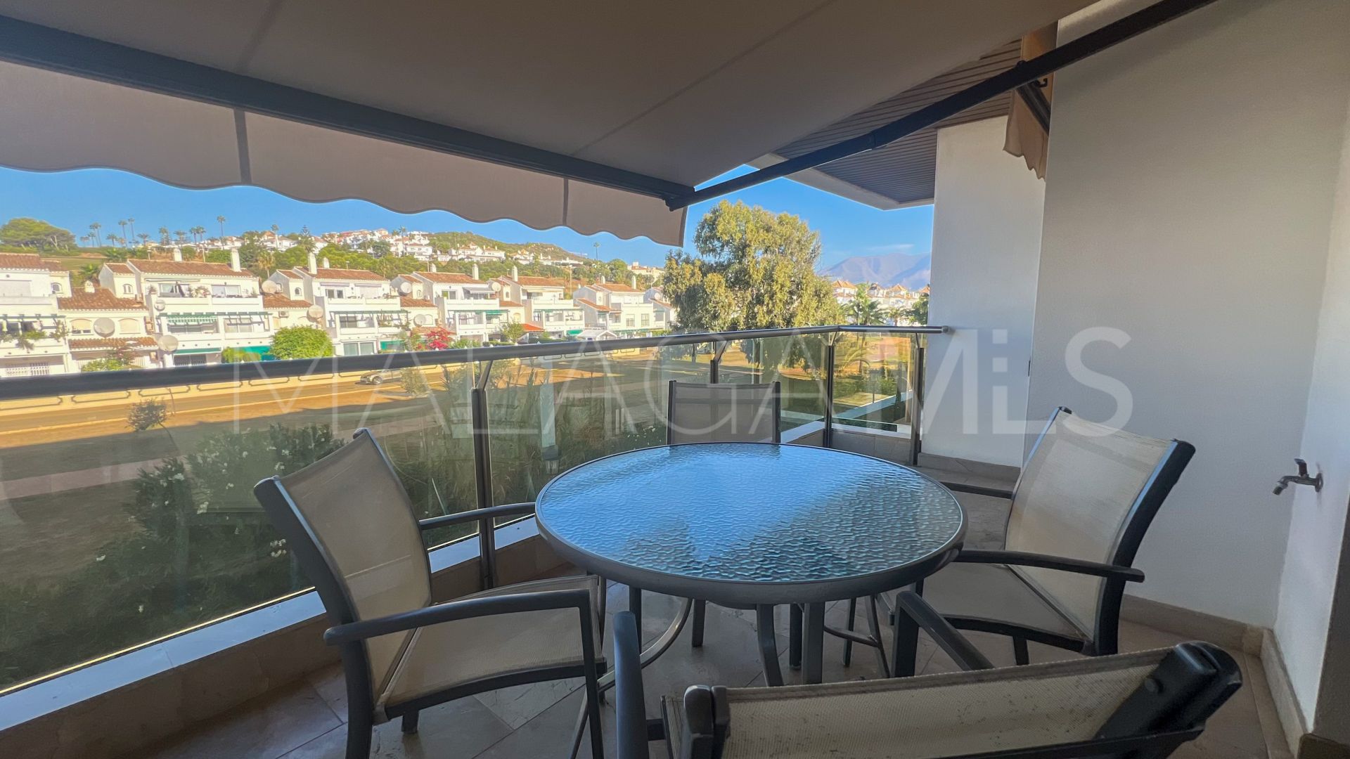 Puerto La Duquesa apartment for sale