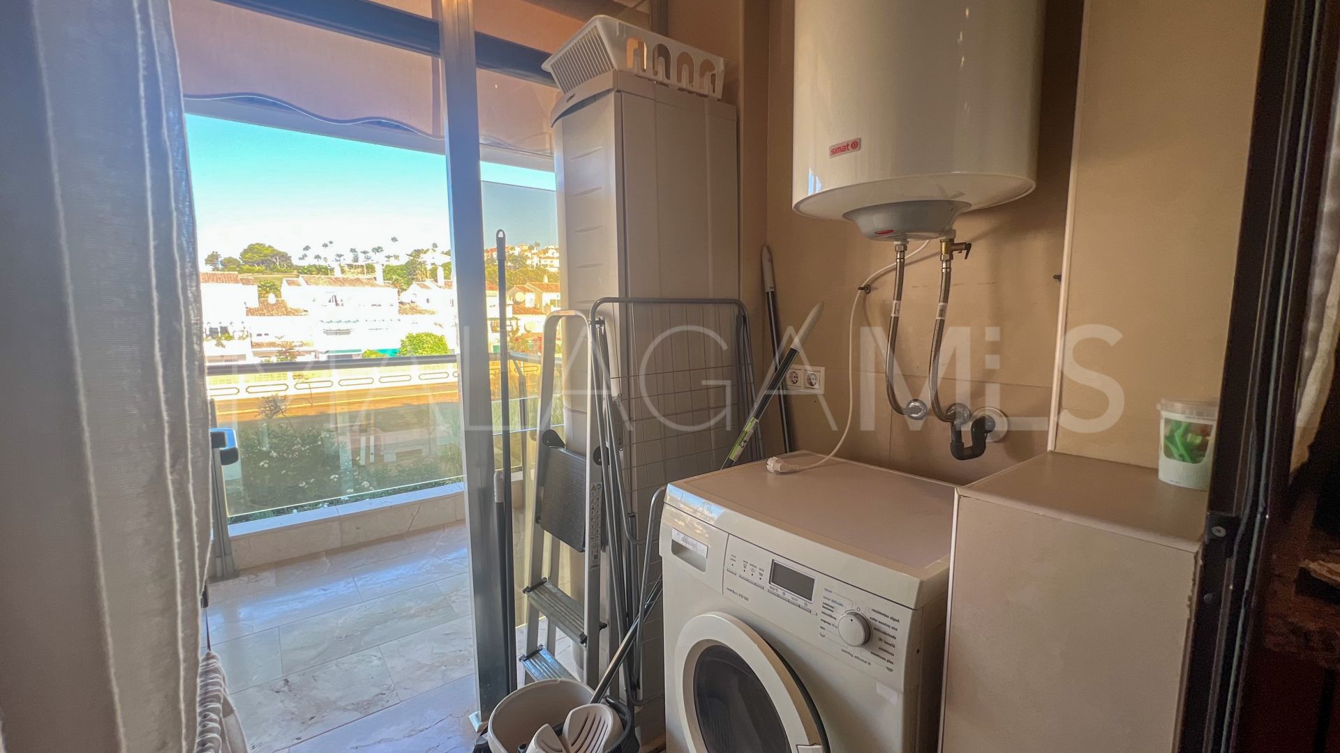 Puerto La Duquesa apartment for sale