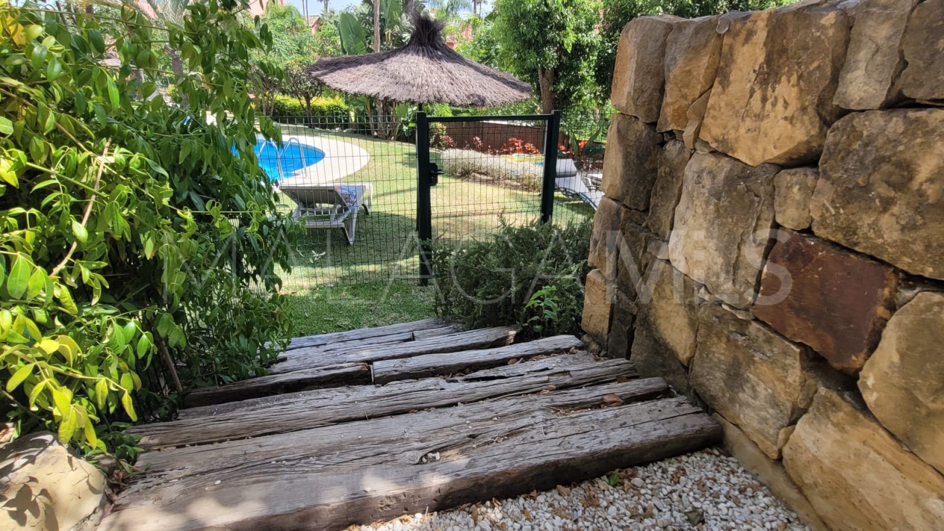Apartamento planta baja with 2 bedrooms for sale in Guadalmansa