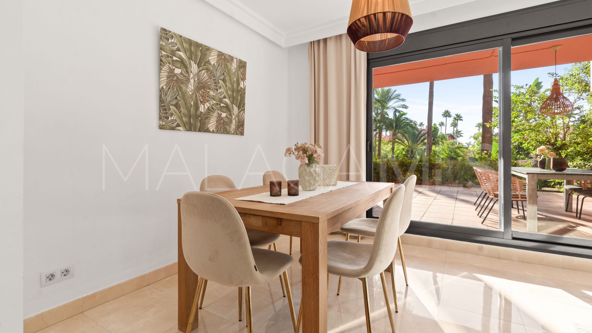 Apartamento planta baja with 2 bedrooms for sale in Guadalmansa