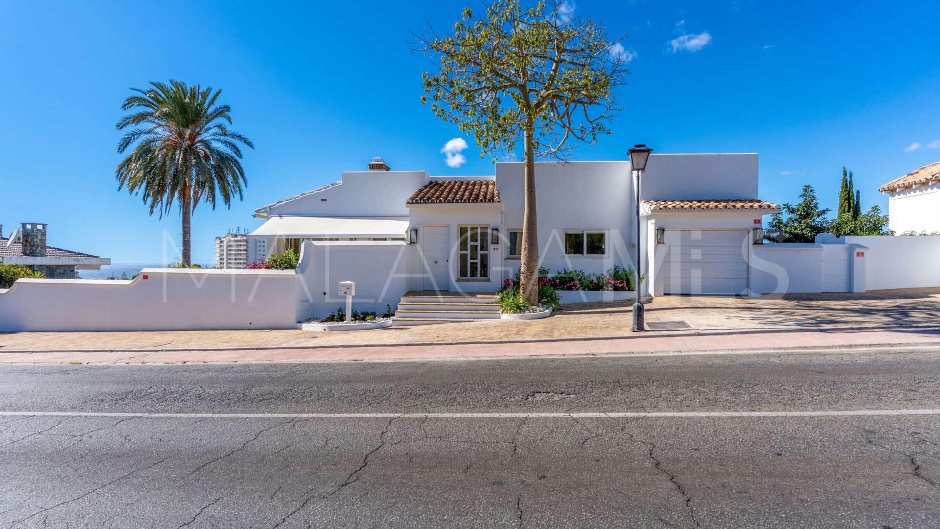 Se vende villa de 4 bedrooms in Nueva Andalucia