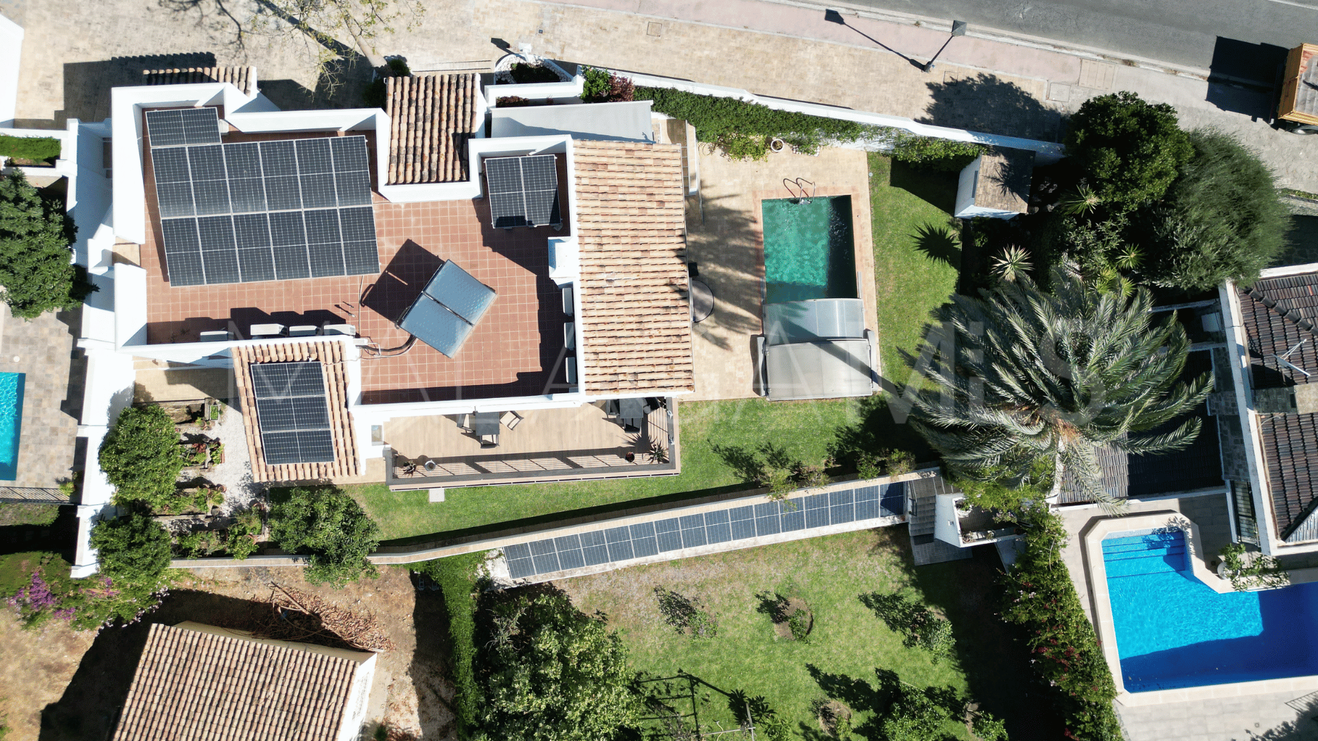 Se vende villa de 4 bedrooms in Nueva Andalucia