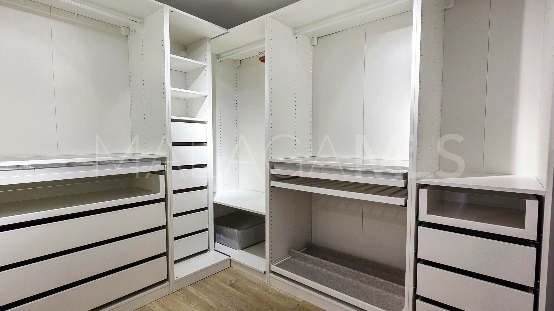 Villa for sale in Alcorrín