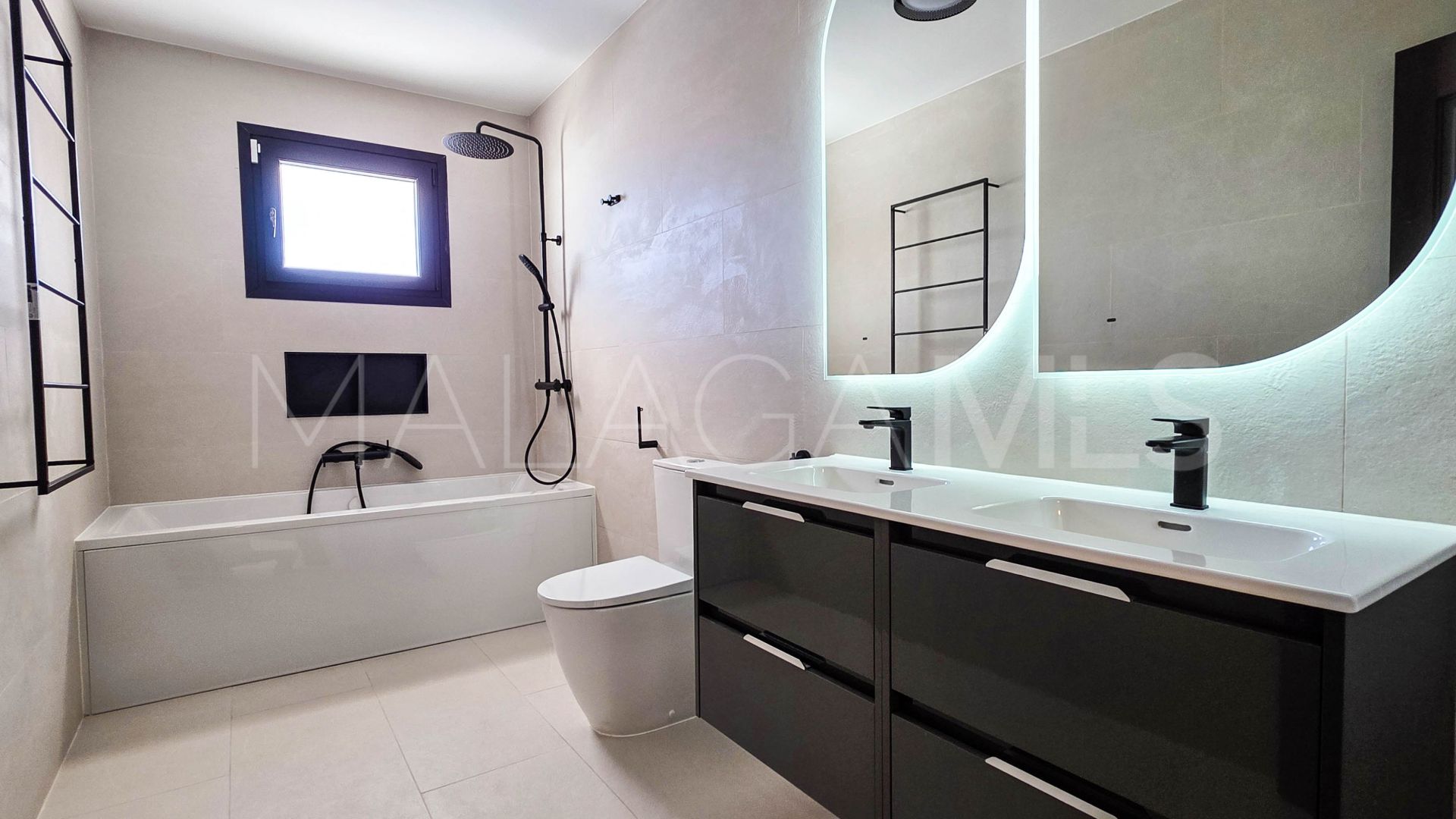 Villa for sale in Alcorrín