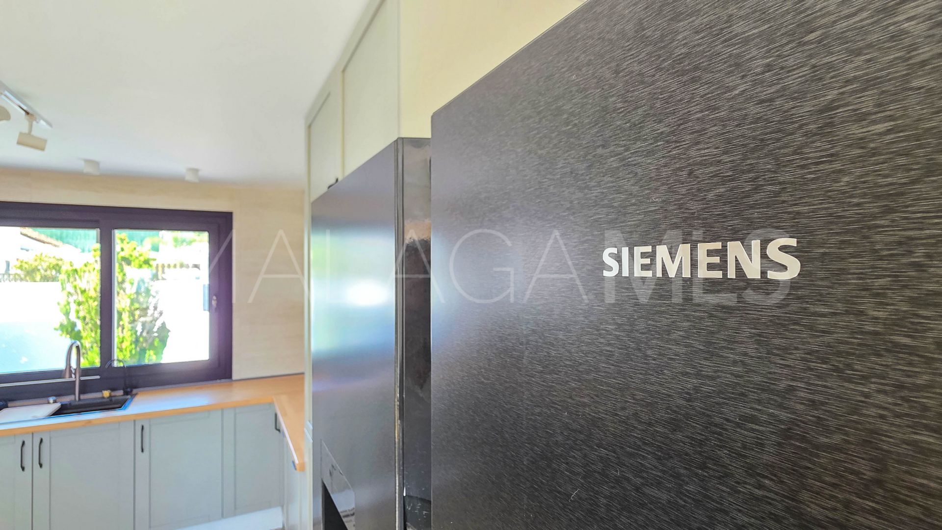 Villa for sale in Alcorrín