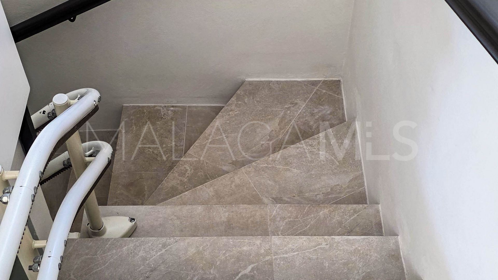 Villa for sale in Alcorrín