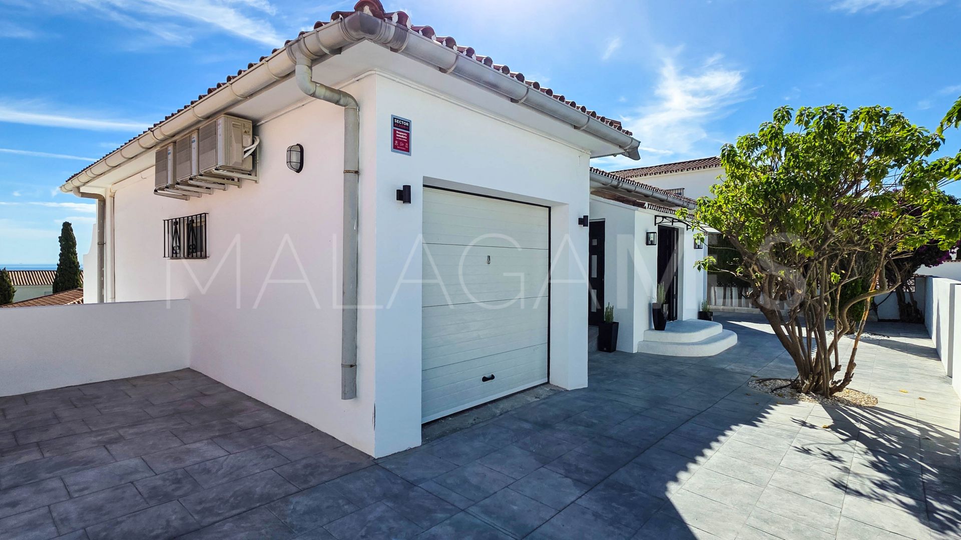 Villa for sale in Alcorrín