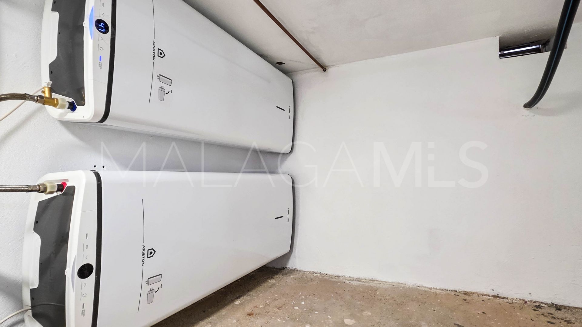 Villa for sale in Alcorrín