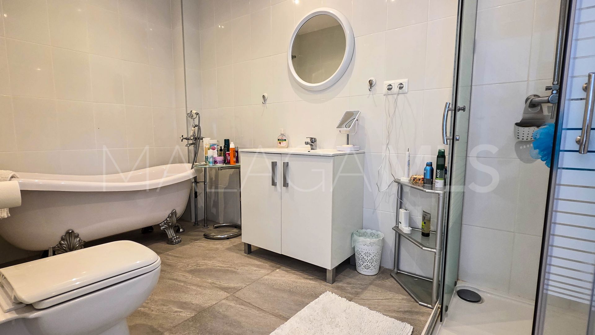 Einfamilienhaushälfte for sale in La Duquesa