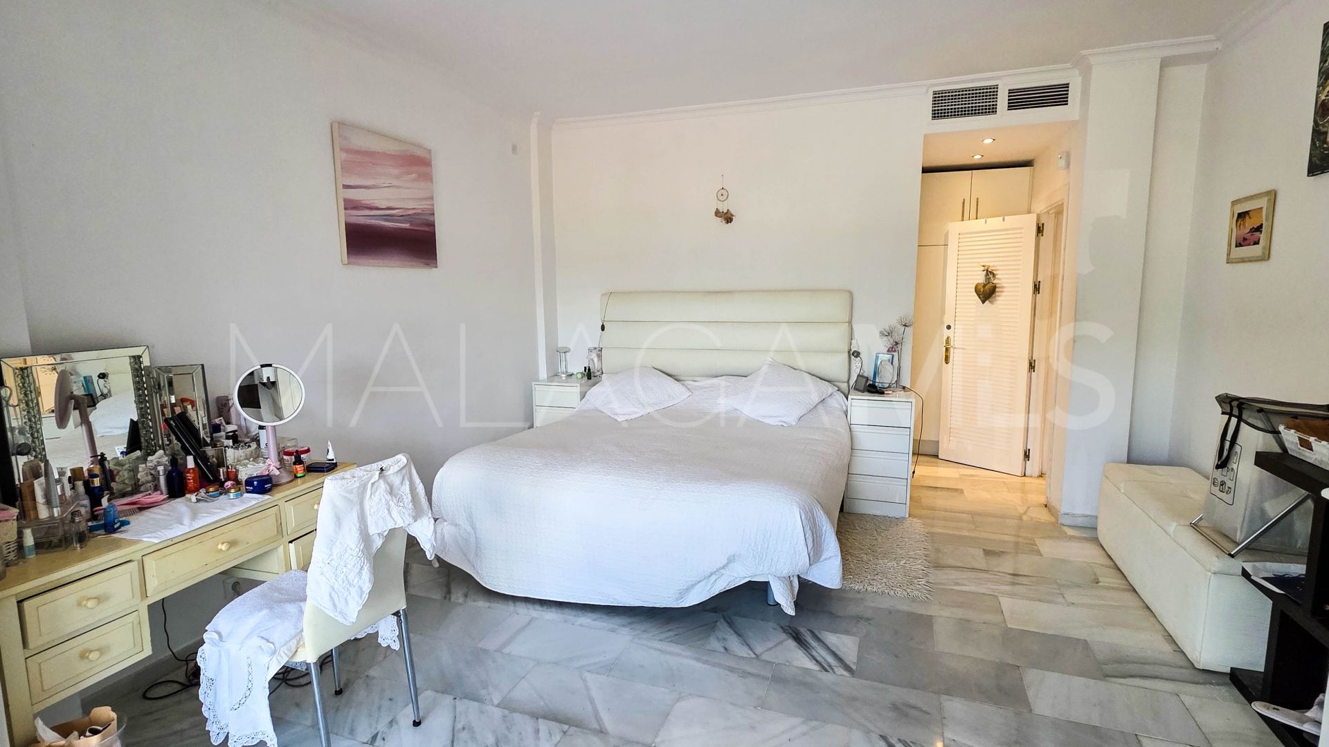 Einfamilienhaushälfte for sale in La Duquesa