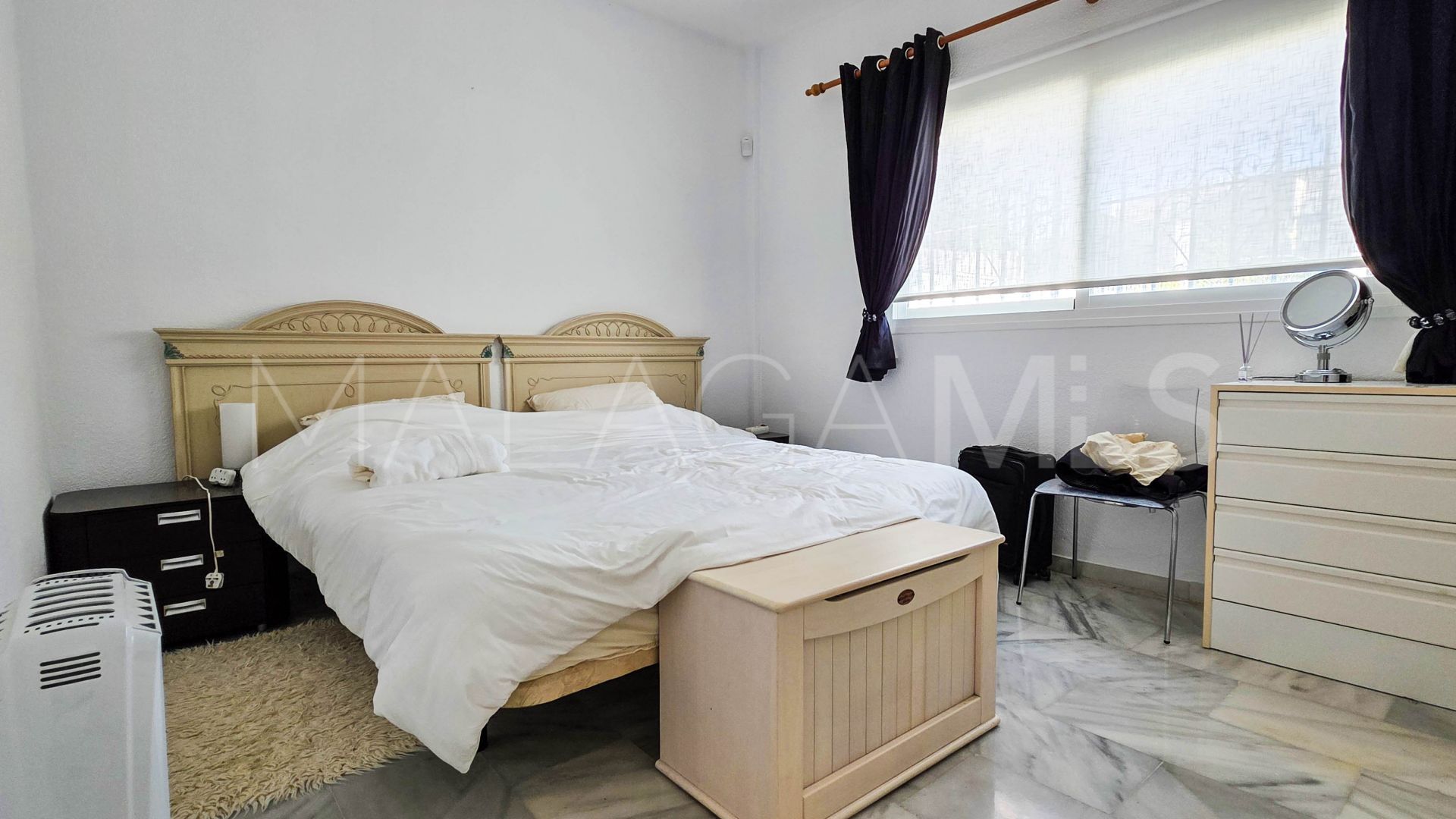 Einfamilienhaushälfte for sale in La Duquesa