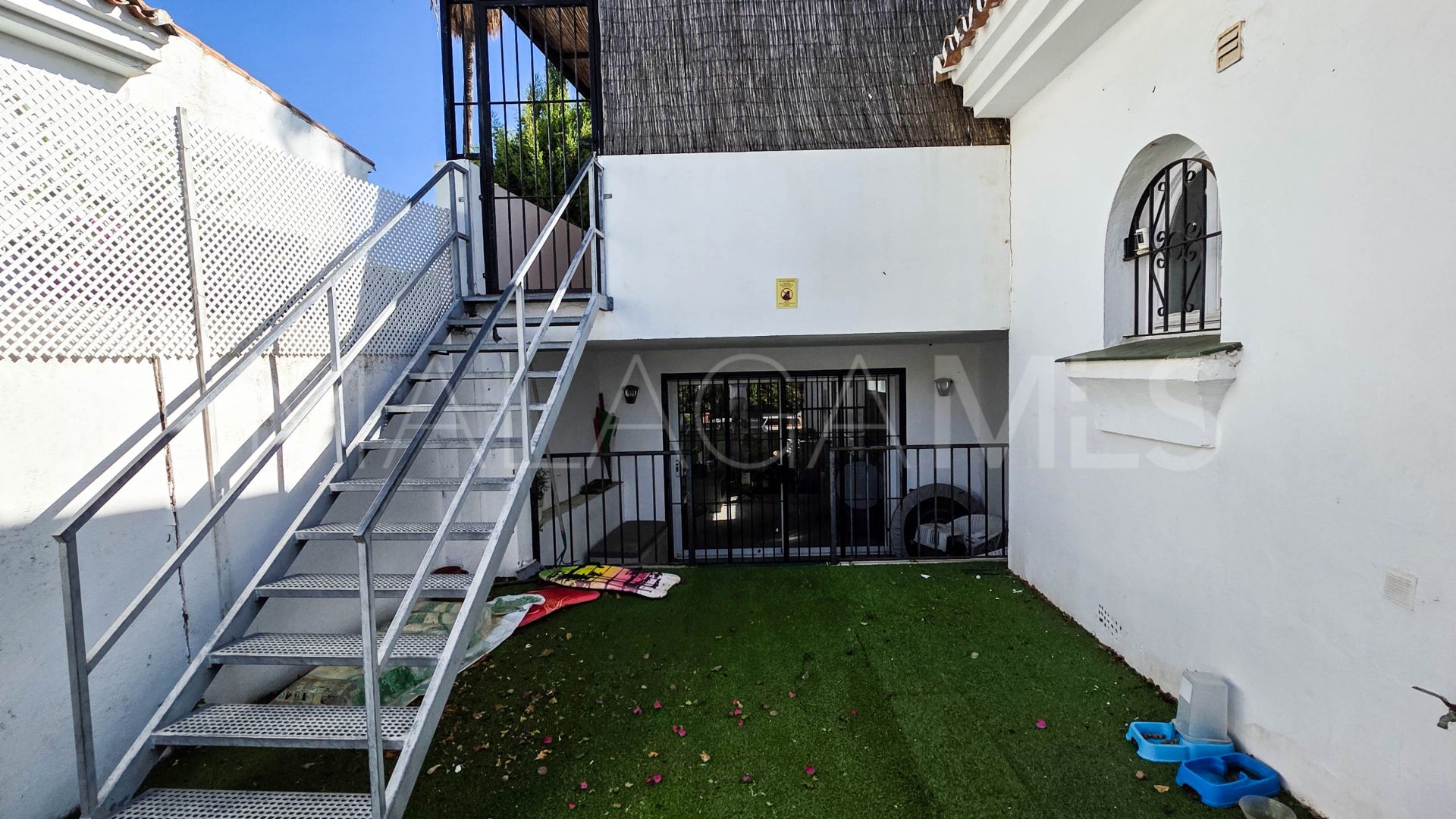 Einfamilienhaushälfte for sale in La Duquesa