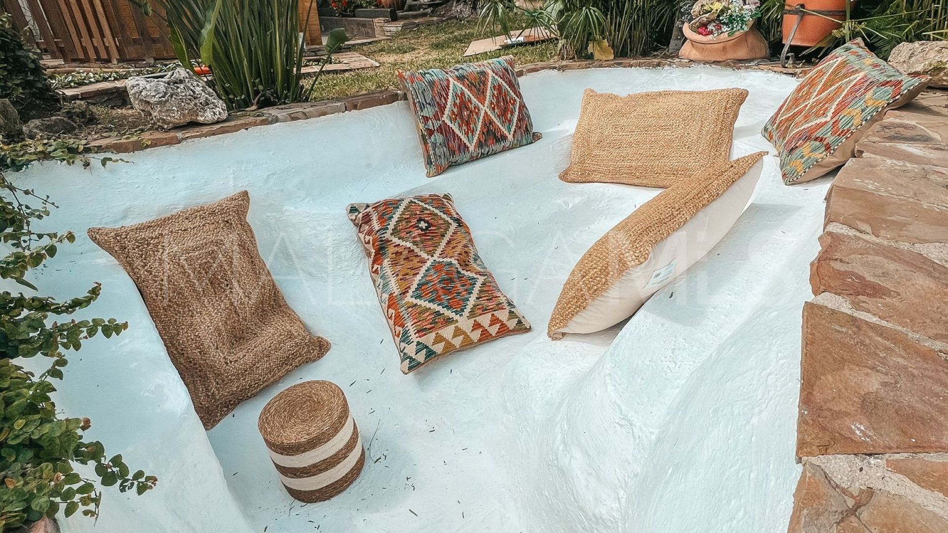 Villa for sale in Nueva Andalucia