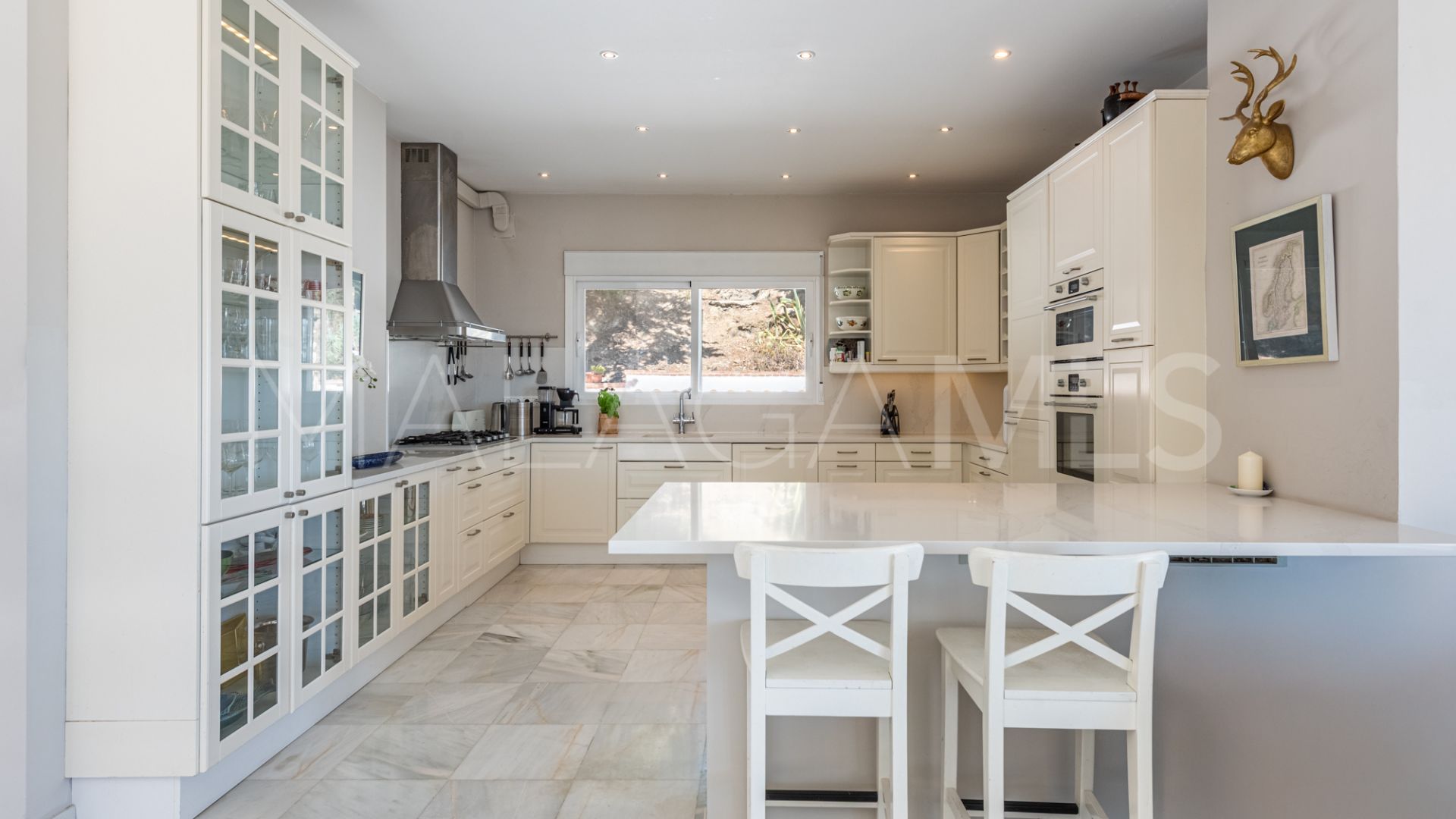 Villa for sale in Sierrezuela