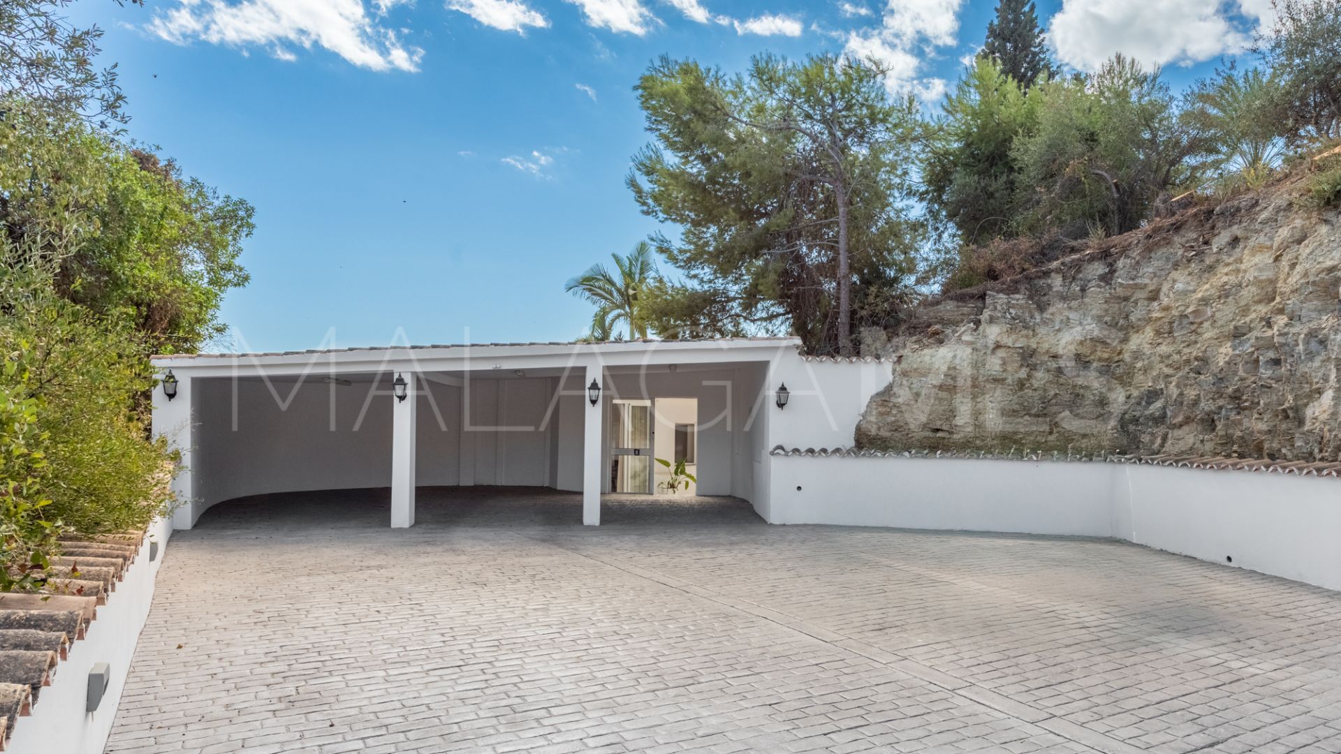 Villa for sale in Sierrezuela