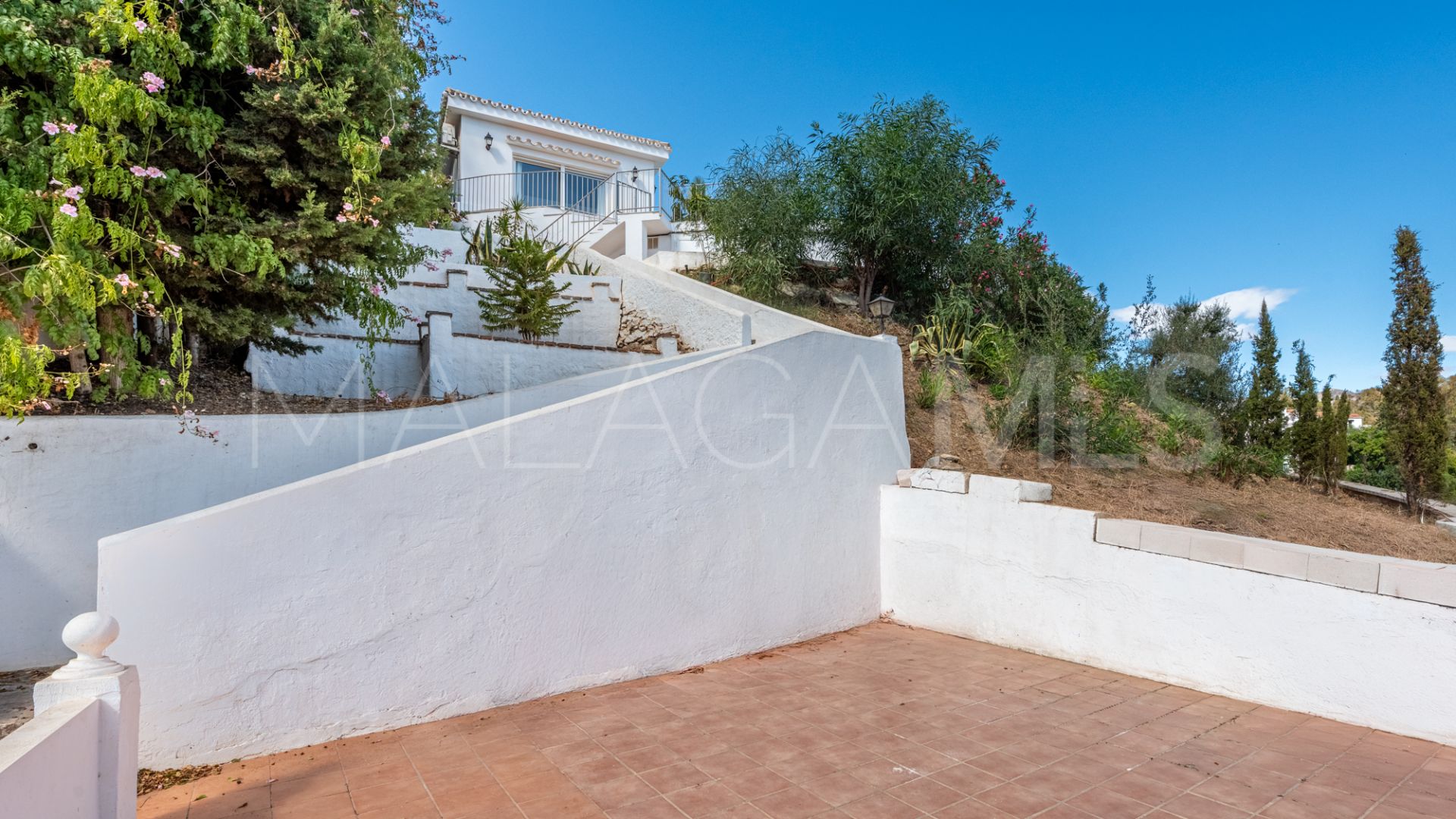 Villa for sale in Sierrezuela