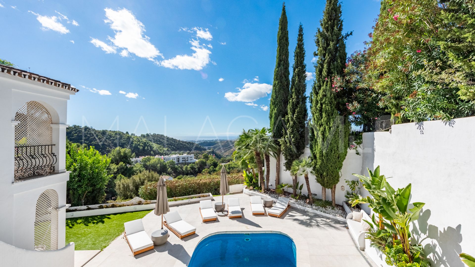 Pareado for sale with 4 bedrooms in Cerros del Lago