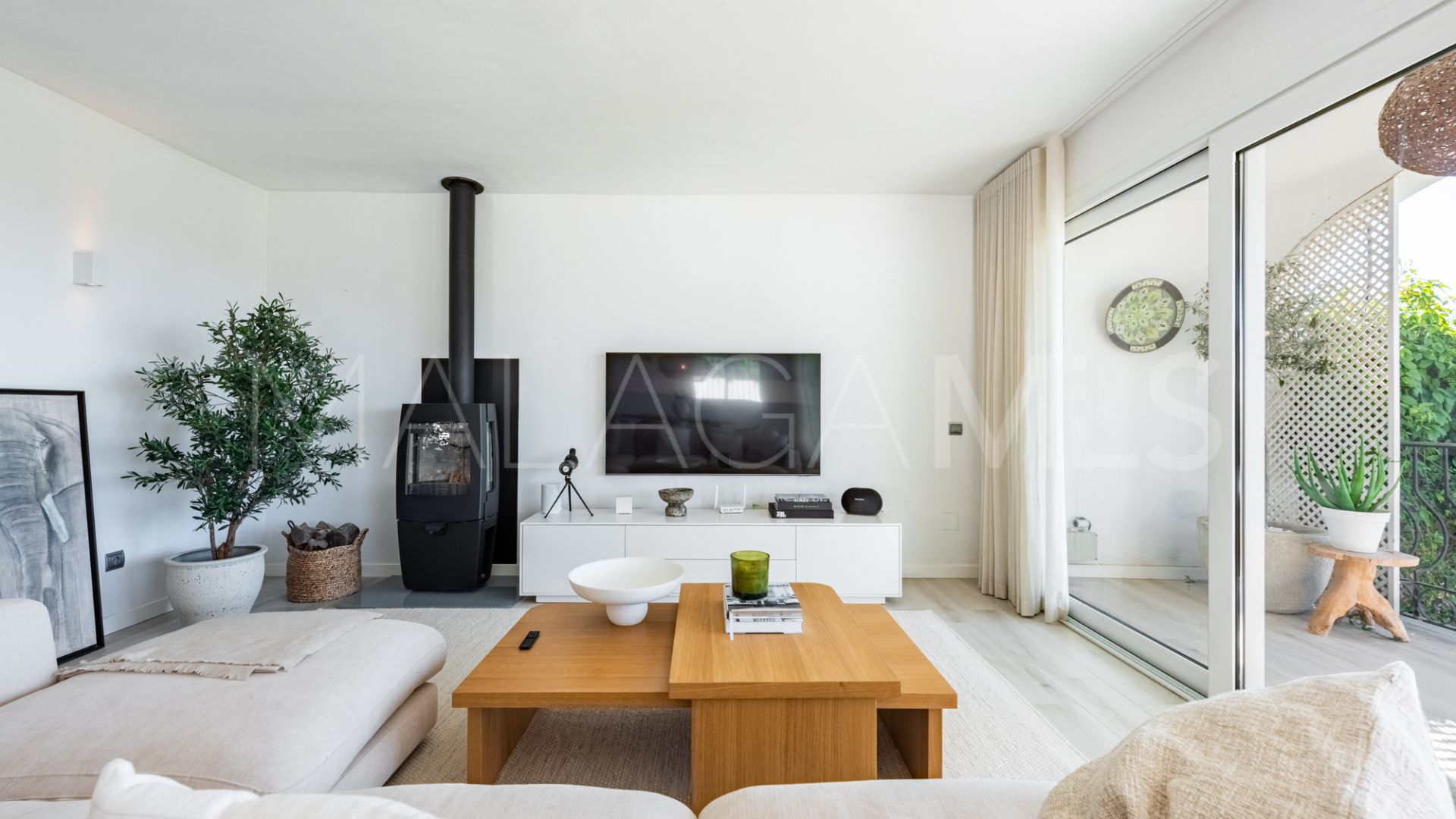 Pareado for sale with 4 bedrooms in Cerros del Lago