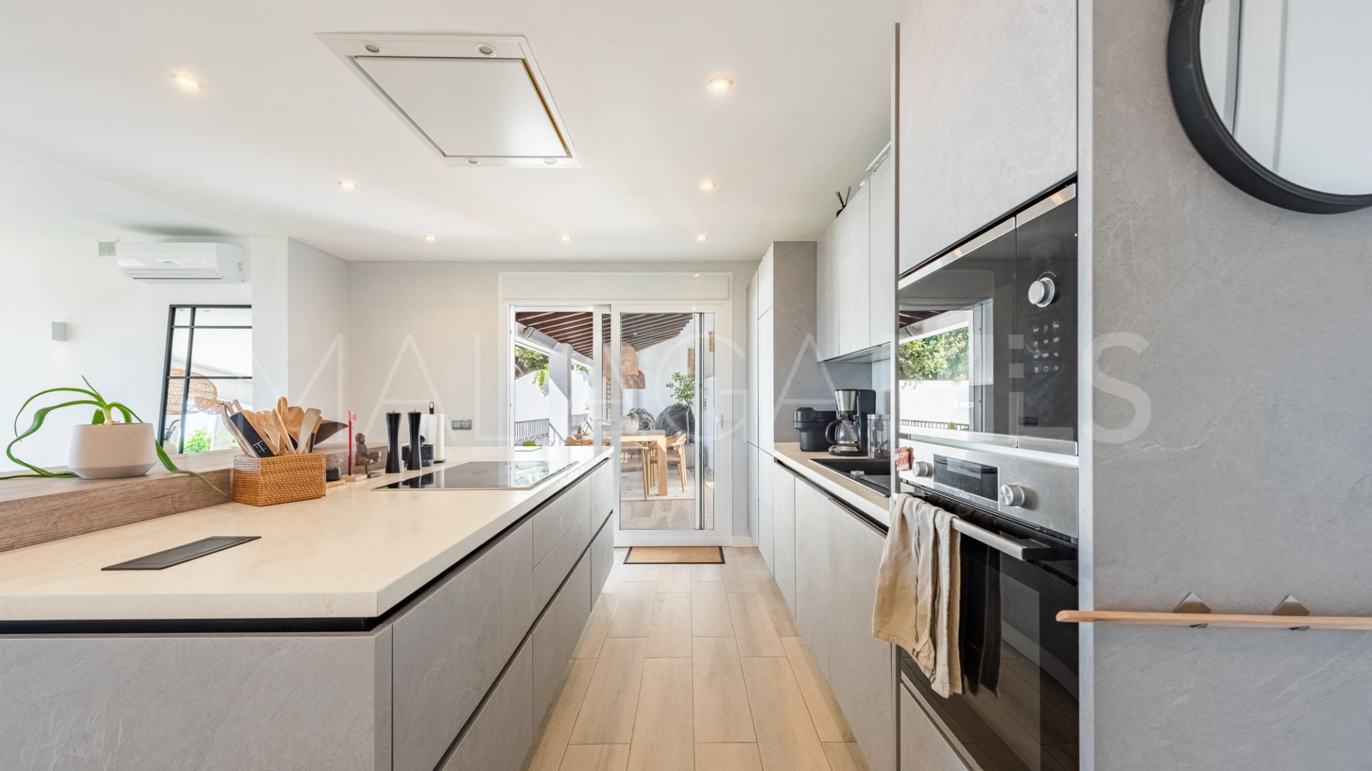 Pareado for sale with 4 bedrooms in Cerros del Lago