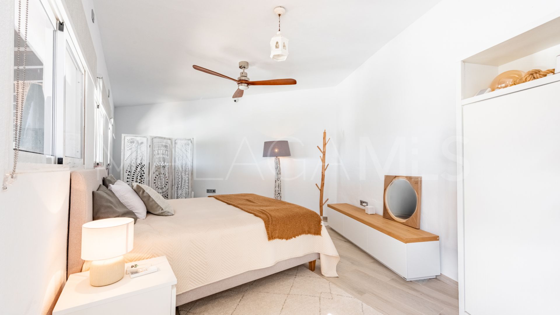 Pareado for sale with 4 bedrooms in Cerros del Lago