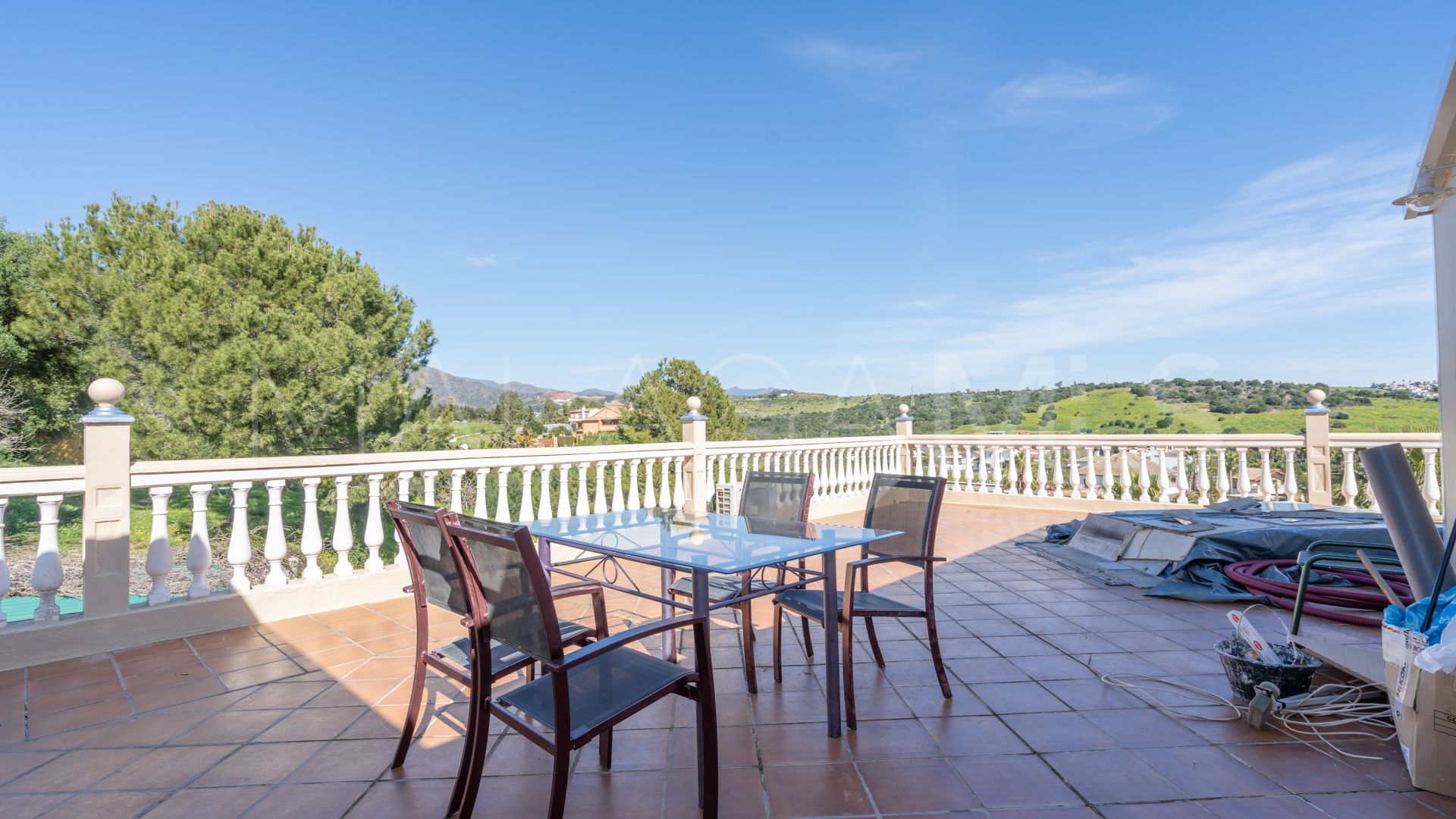 Se vende villa in Valle Romano with 5 bedrooms