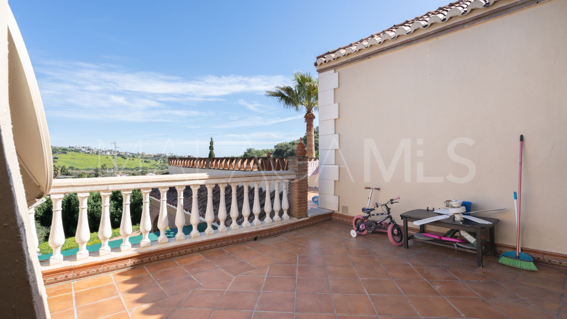 Se vende villa in Valle Romano with 5 bedrooms