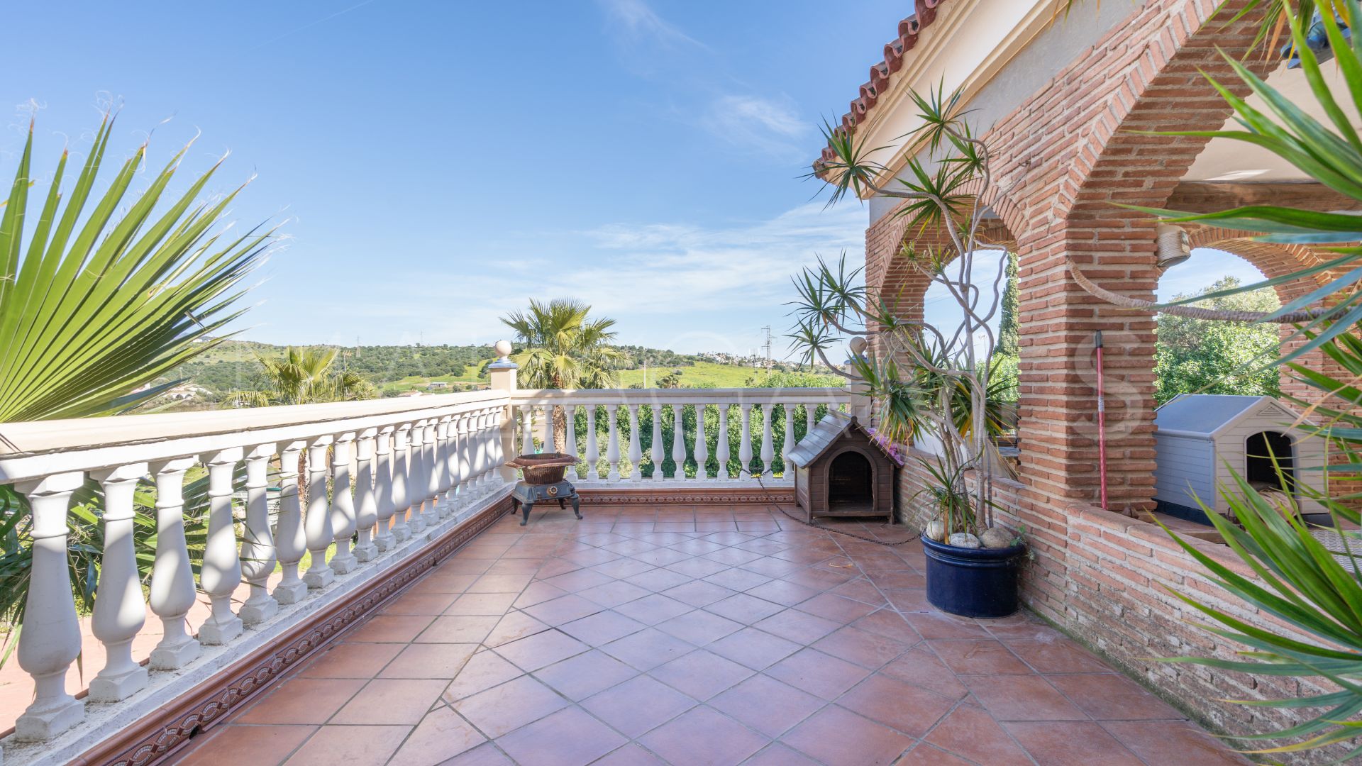 Se vende villa in Valle Romano with 5 bedrooms