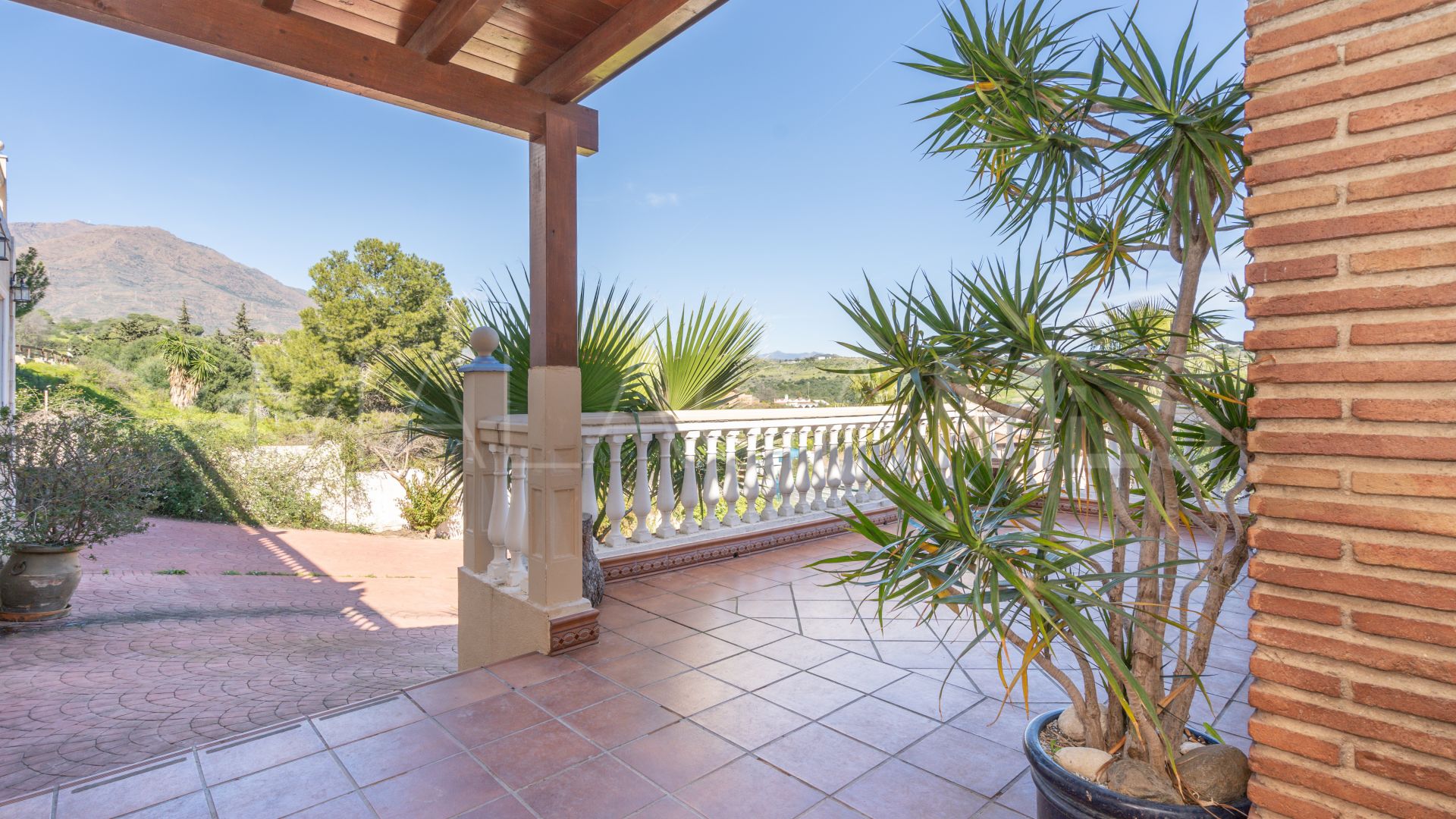 Se vende villa in Valle Romano with 5 bedrooms