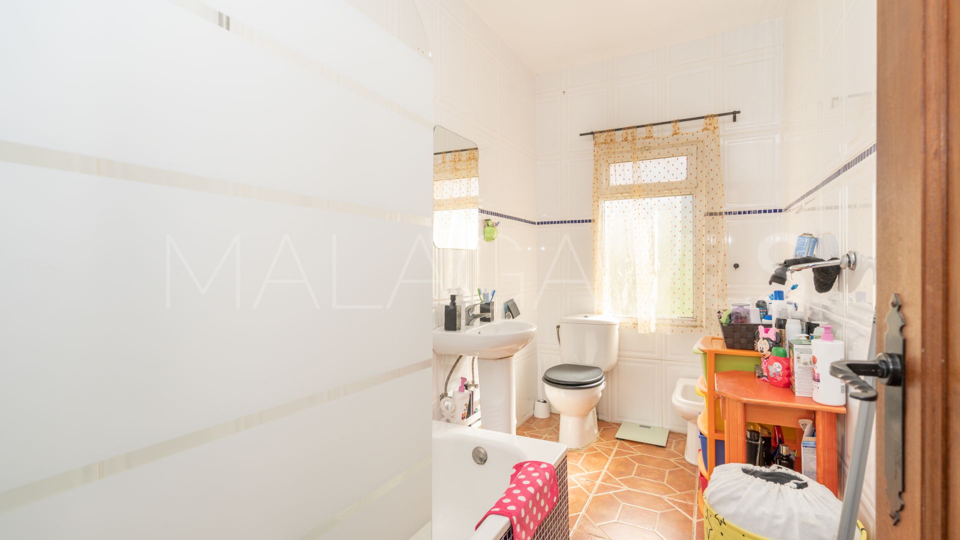 Se vende villa in Valle Romano with 5 bedrooms