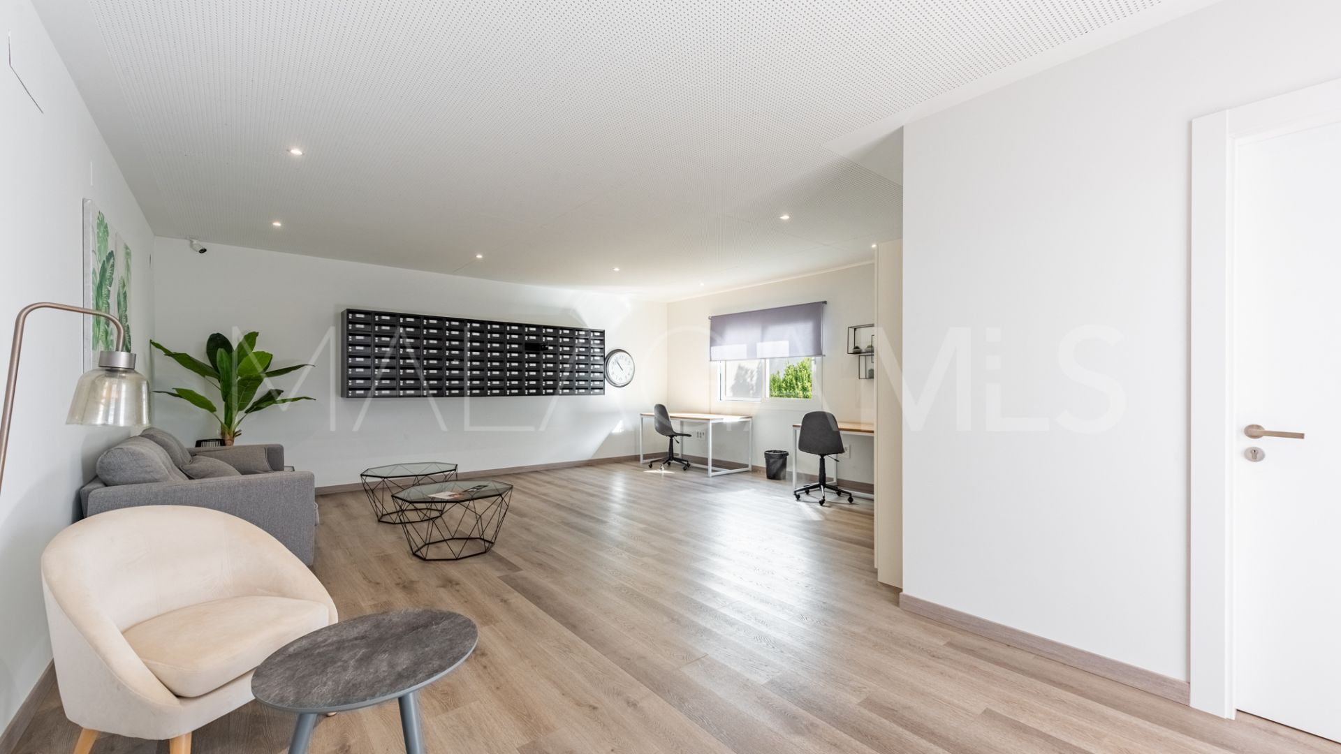 Markplanslägenhet for sale in Los Dragos