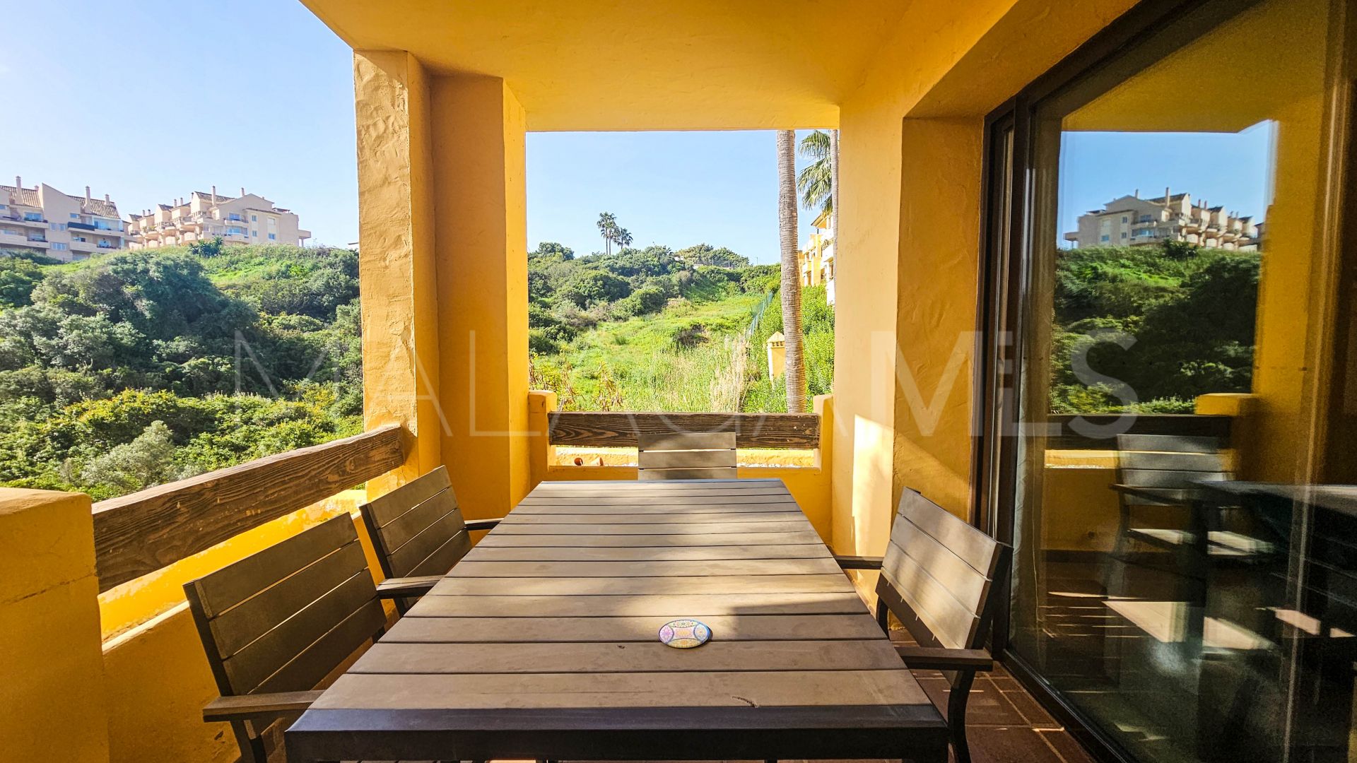 For sale 2 bedrooms apartment in La Duquesa