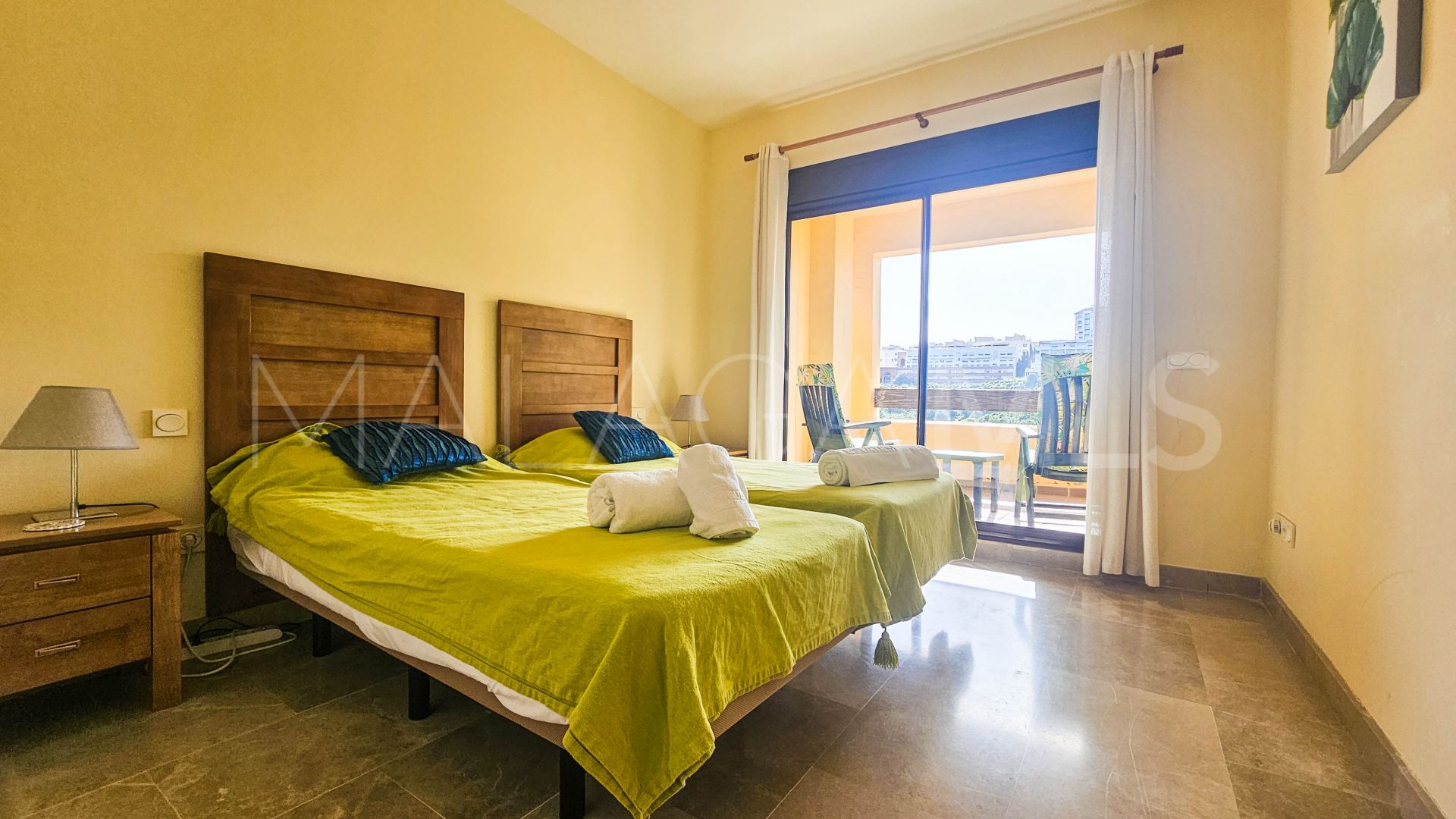 For sale 2 bedrooms apartment in La Duquesa