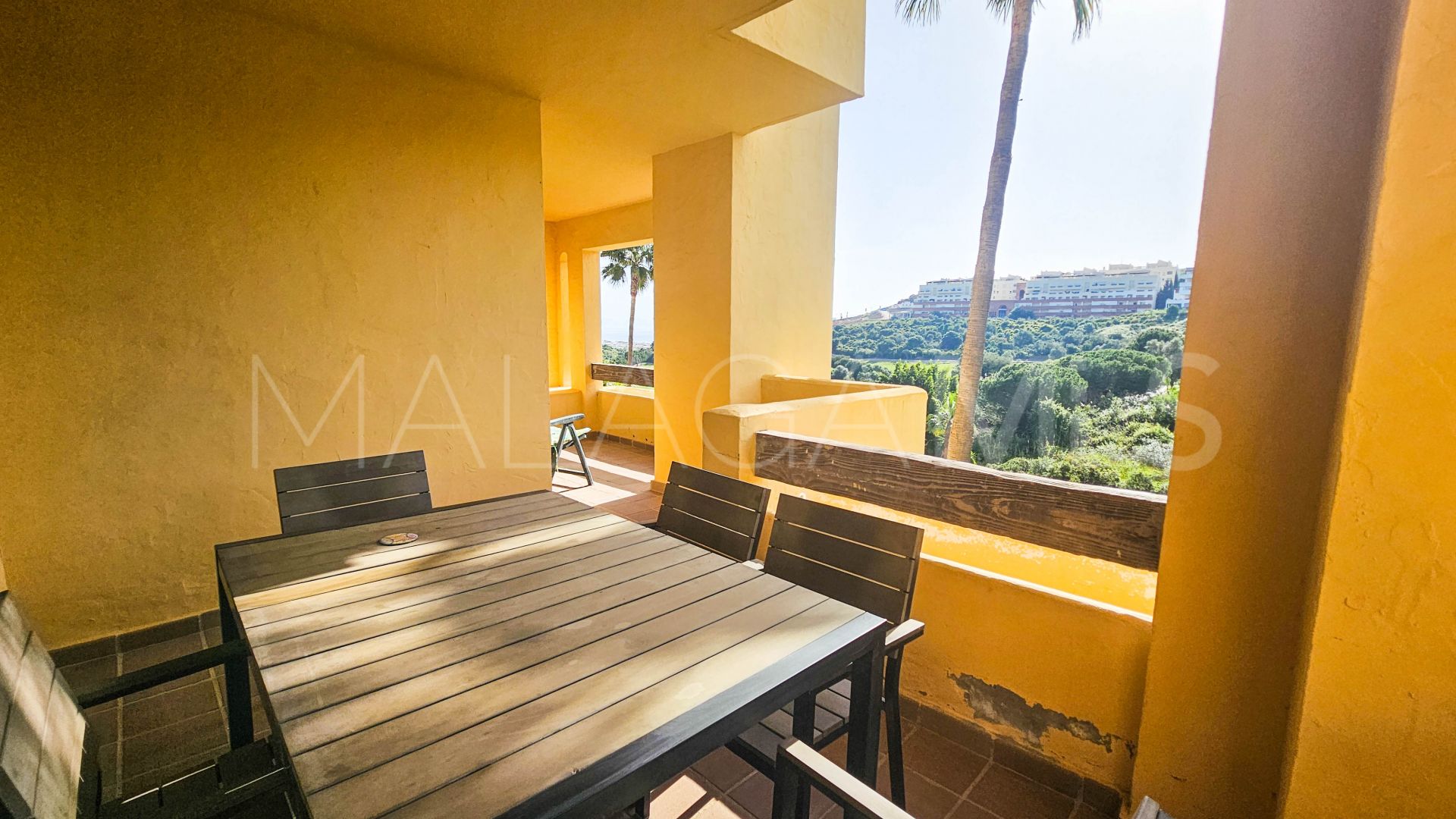 For sale 2 bedrooms apartment in La Duquesa
