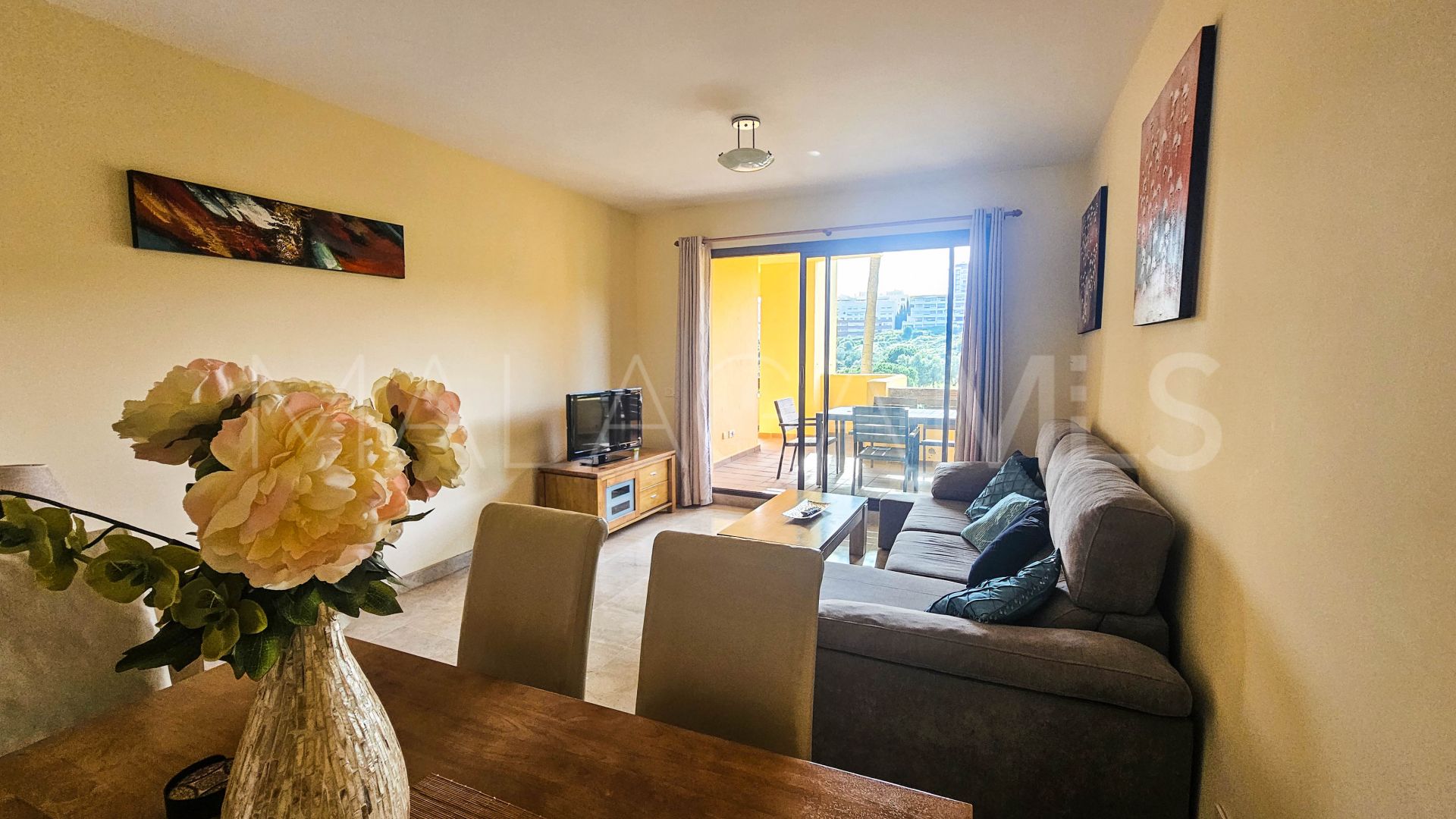 For sale 2 bedrooms apartment in La Duquesa