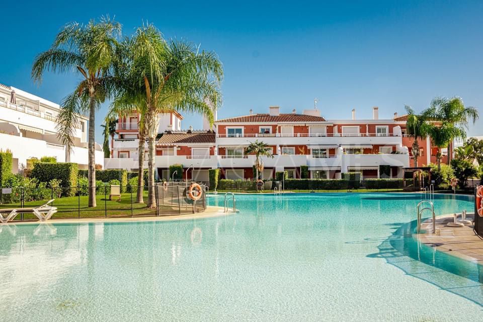Duplex penthouse for sale in Cortijo del Mar